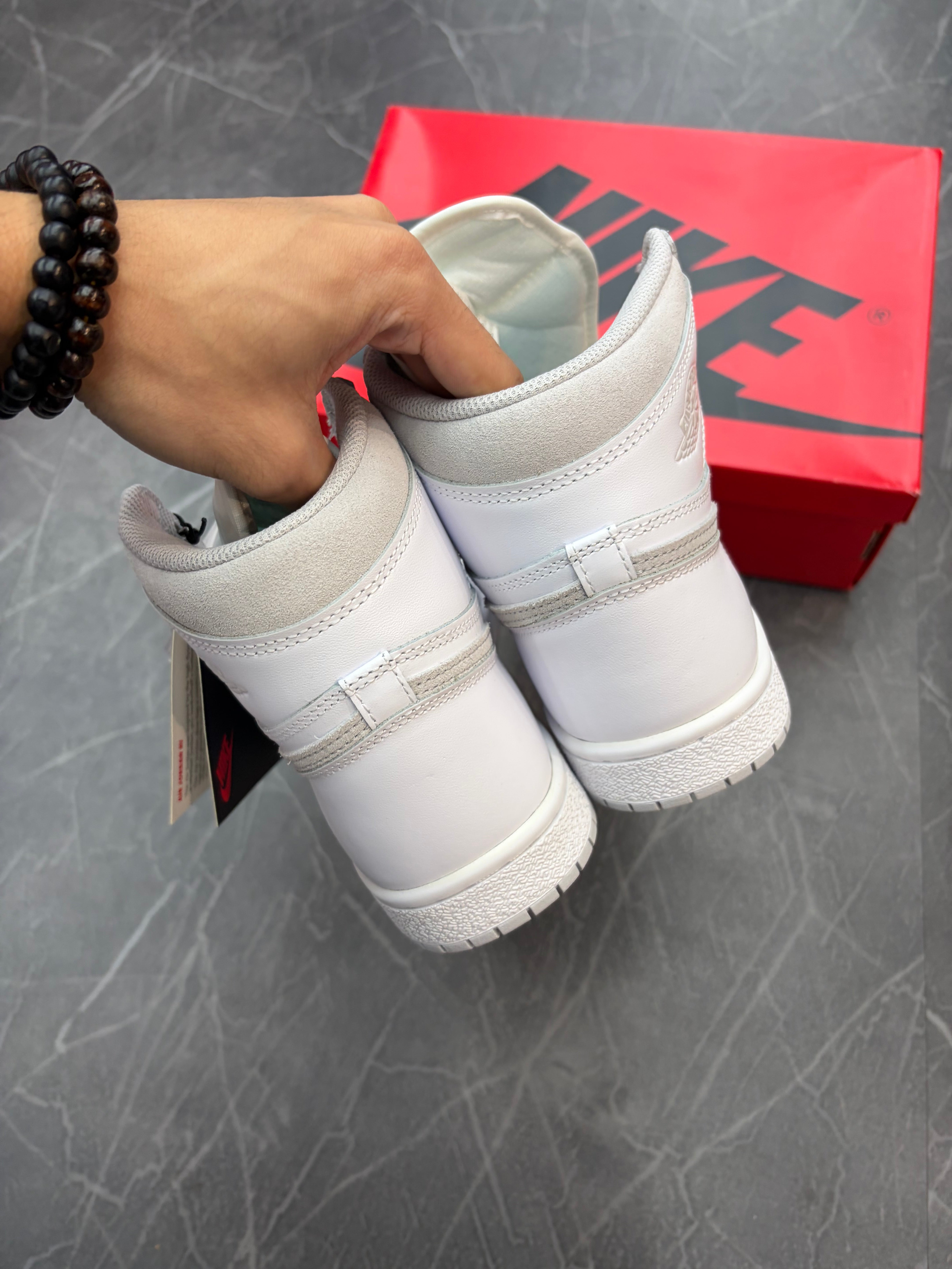 Jordan 1 High “Neutral Grey 85”