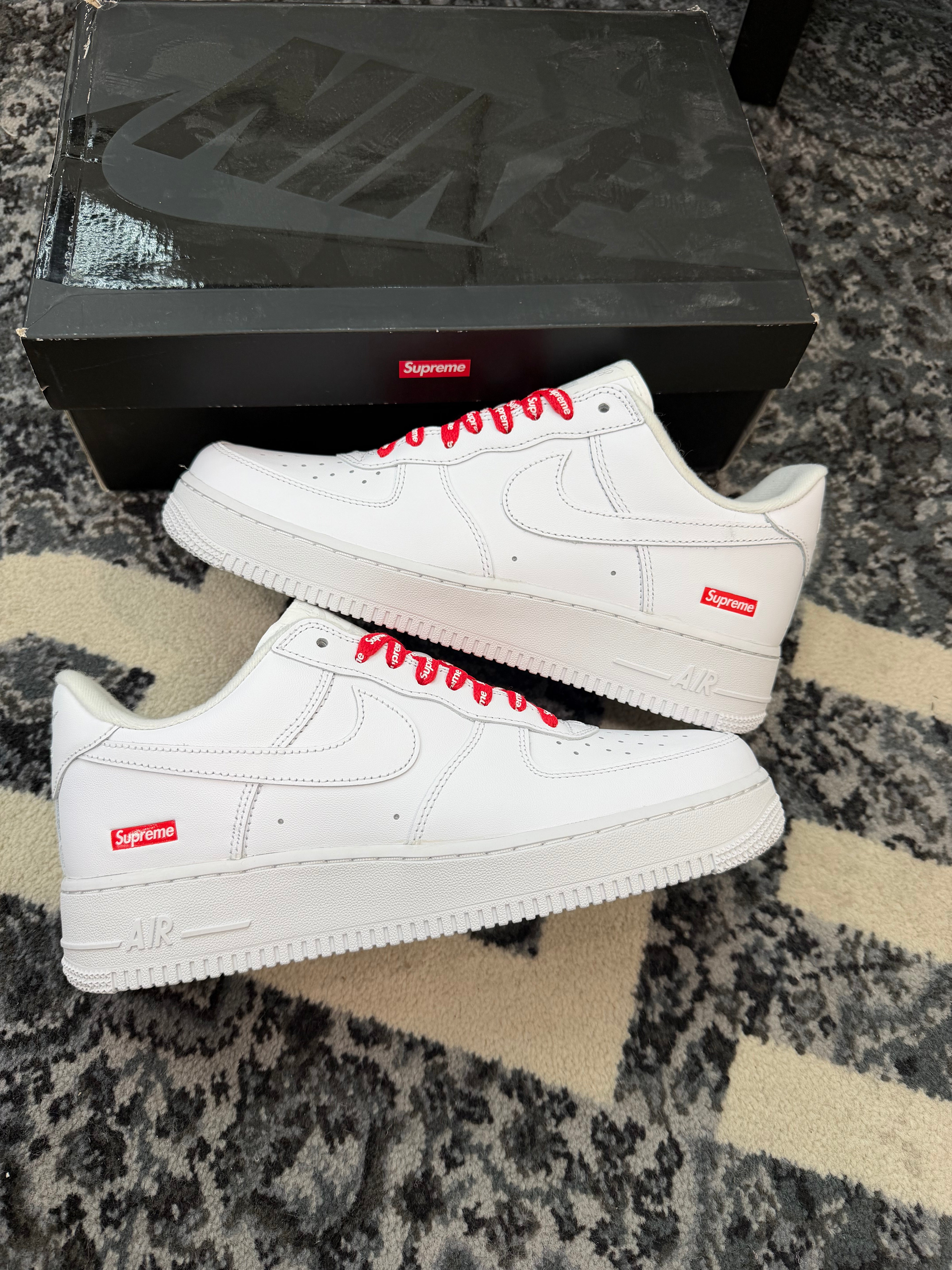 Nike Air Force 1 Low x Supreme “White”