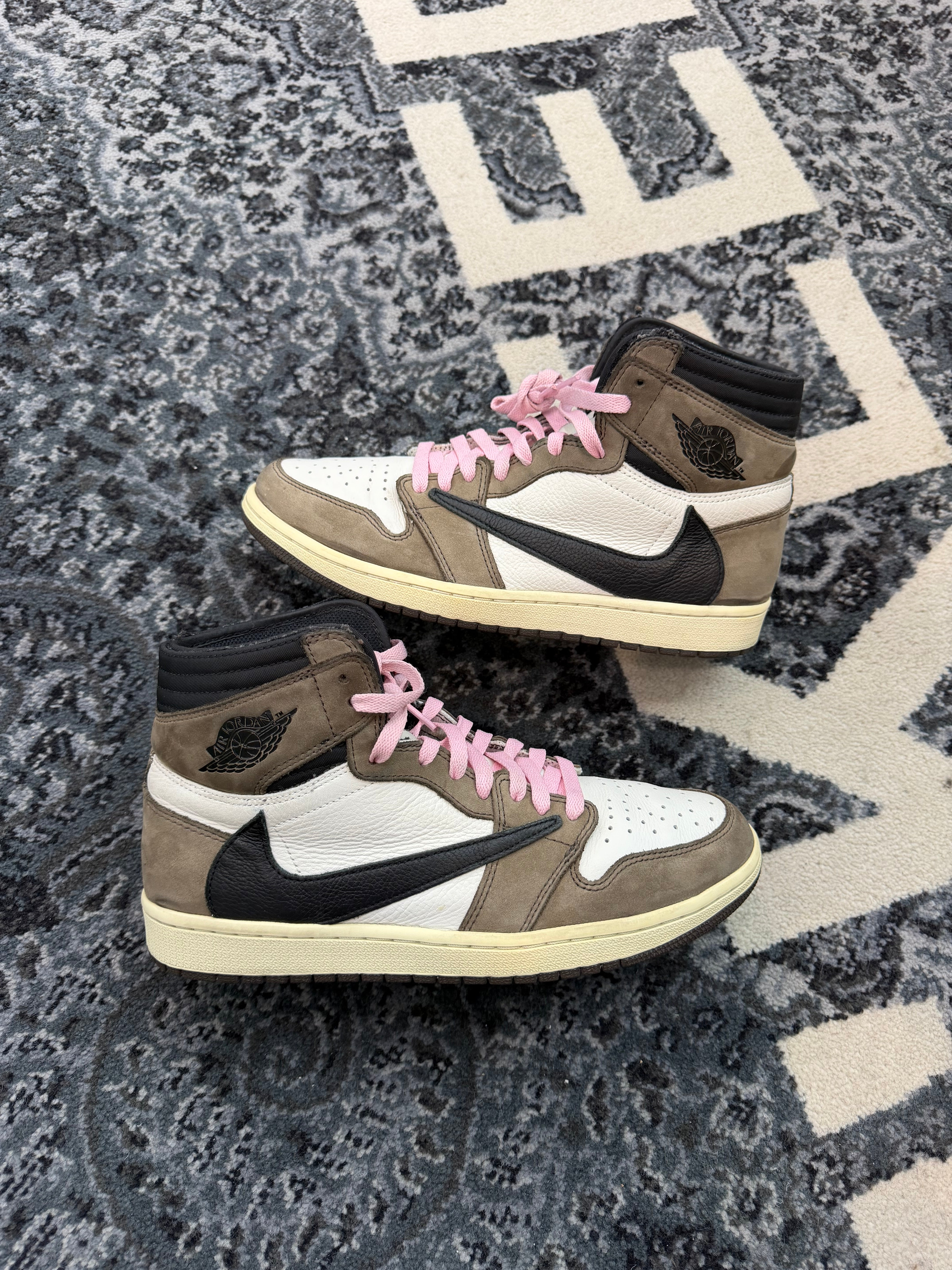 Jordan 1 Travis Scott High “Mocha”