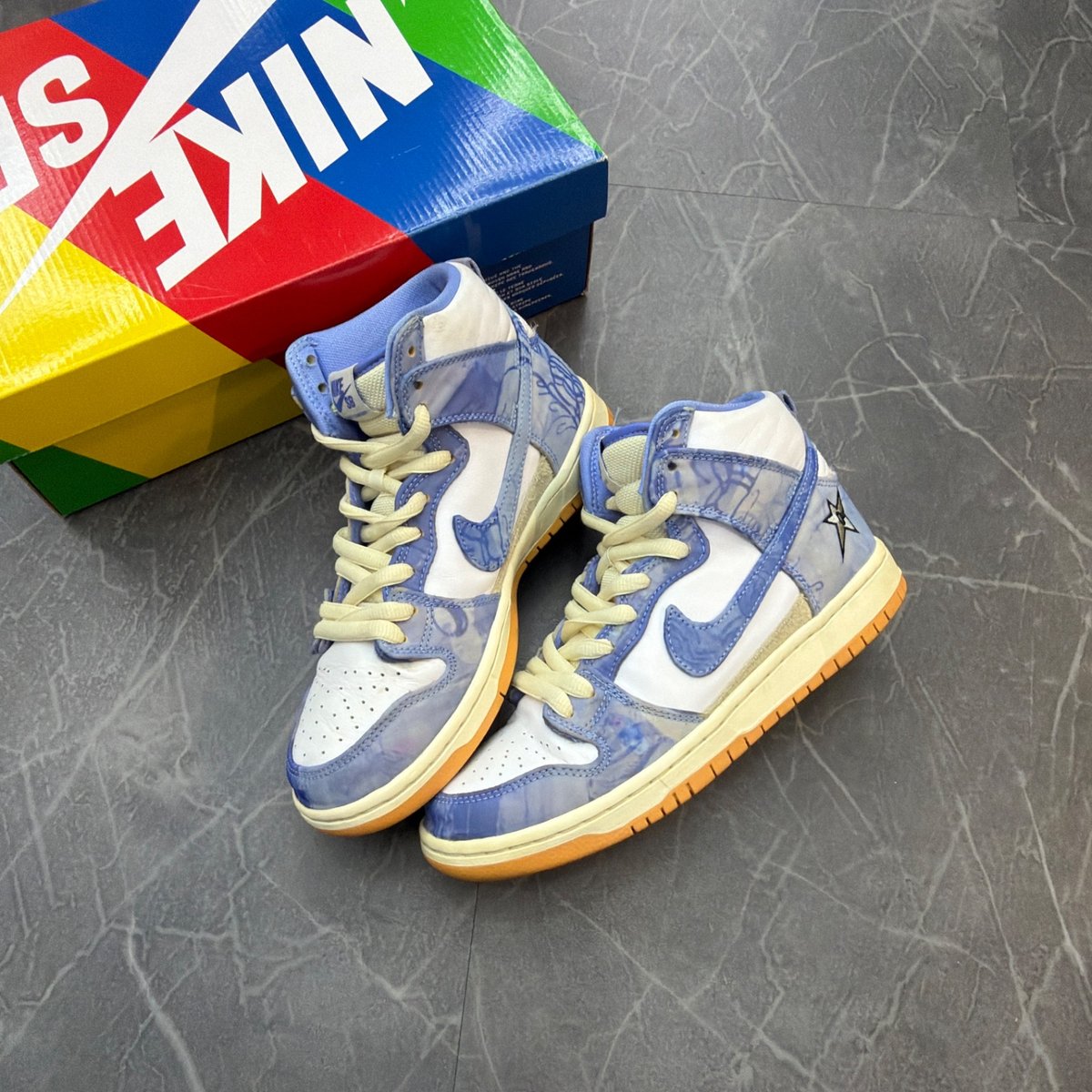 Nike SB Dunk High Carpet Company (Size 7) (Lightly Worn)