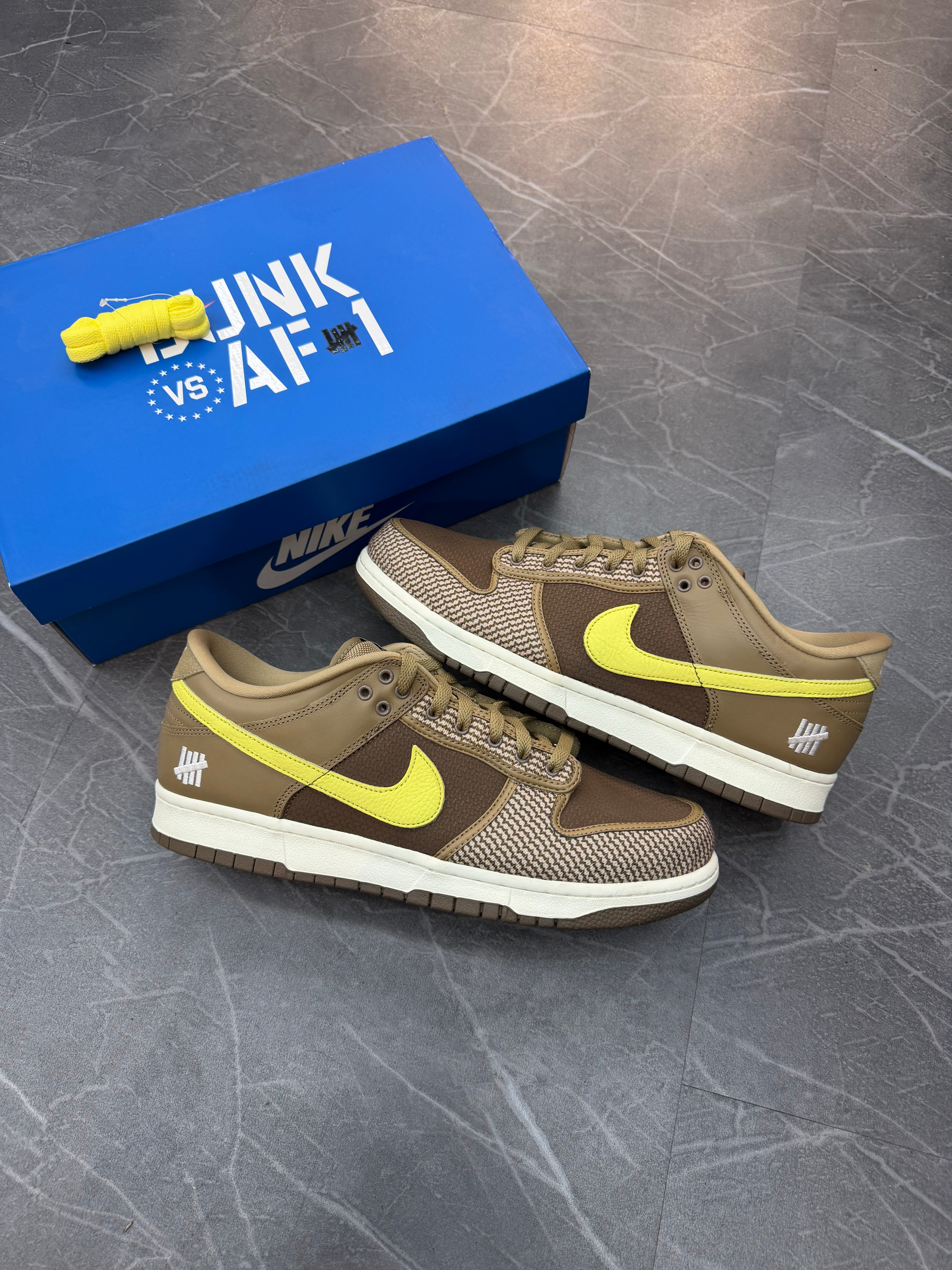 Nike Dunk Low Undefeated “Canteen”