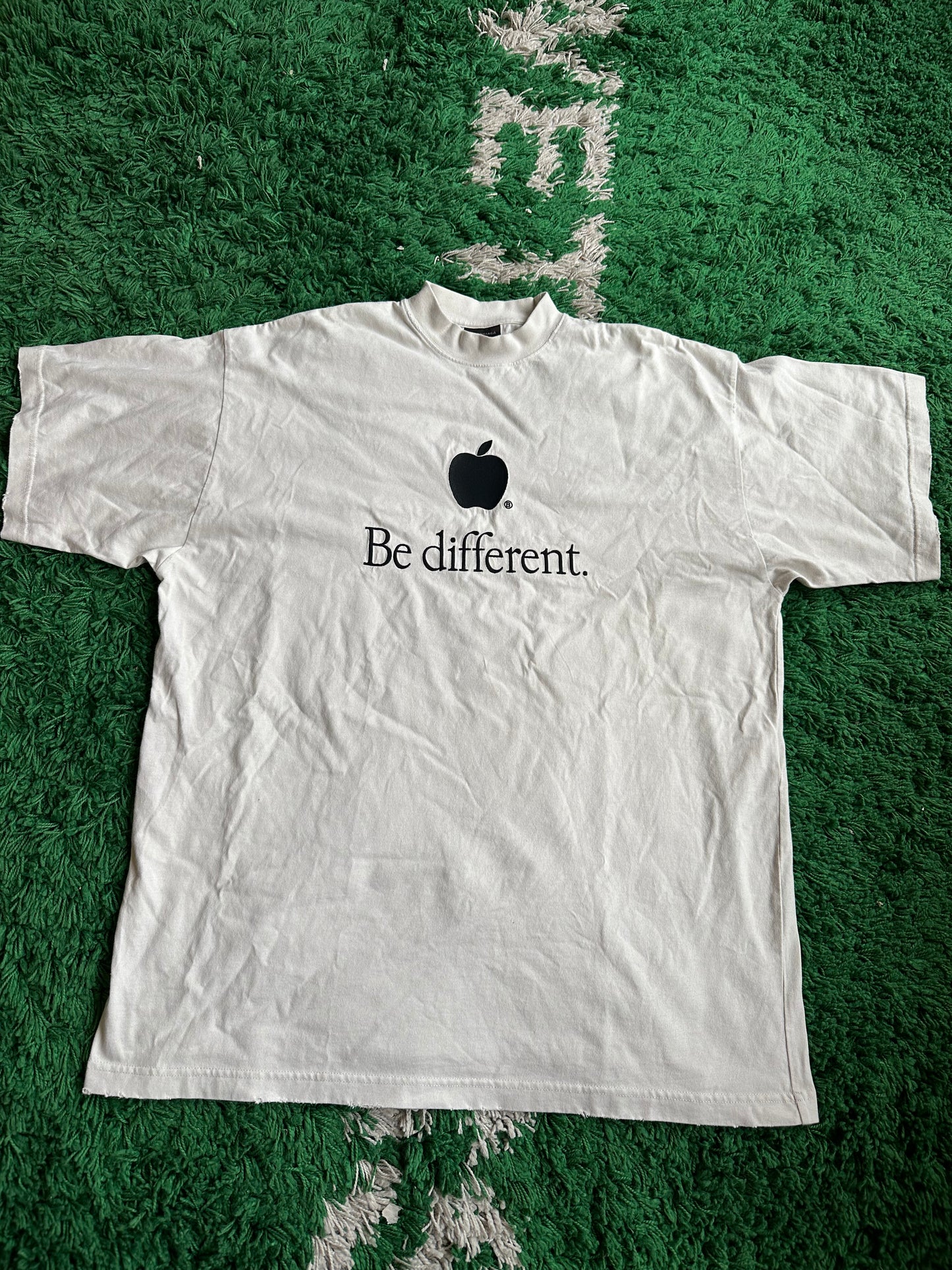 Balenciaga Tee “Be Different”