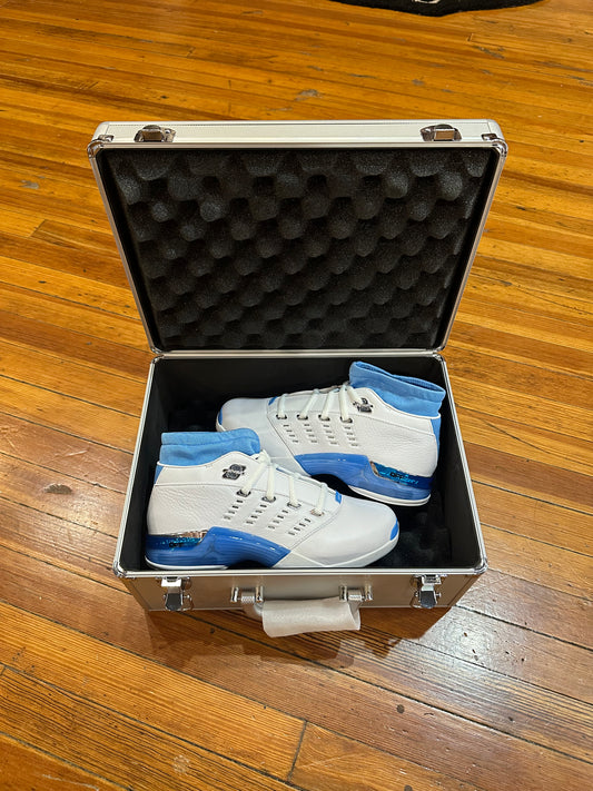 Jordan 17 Low “University Blue”