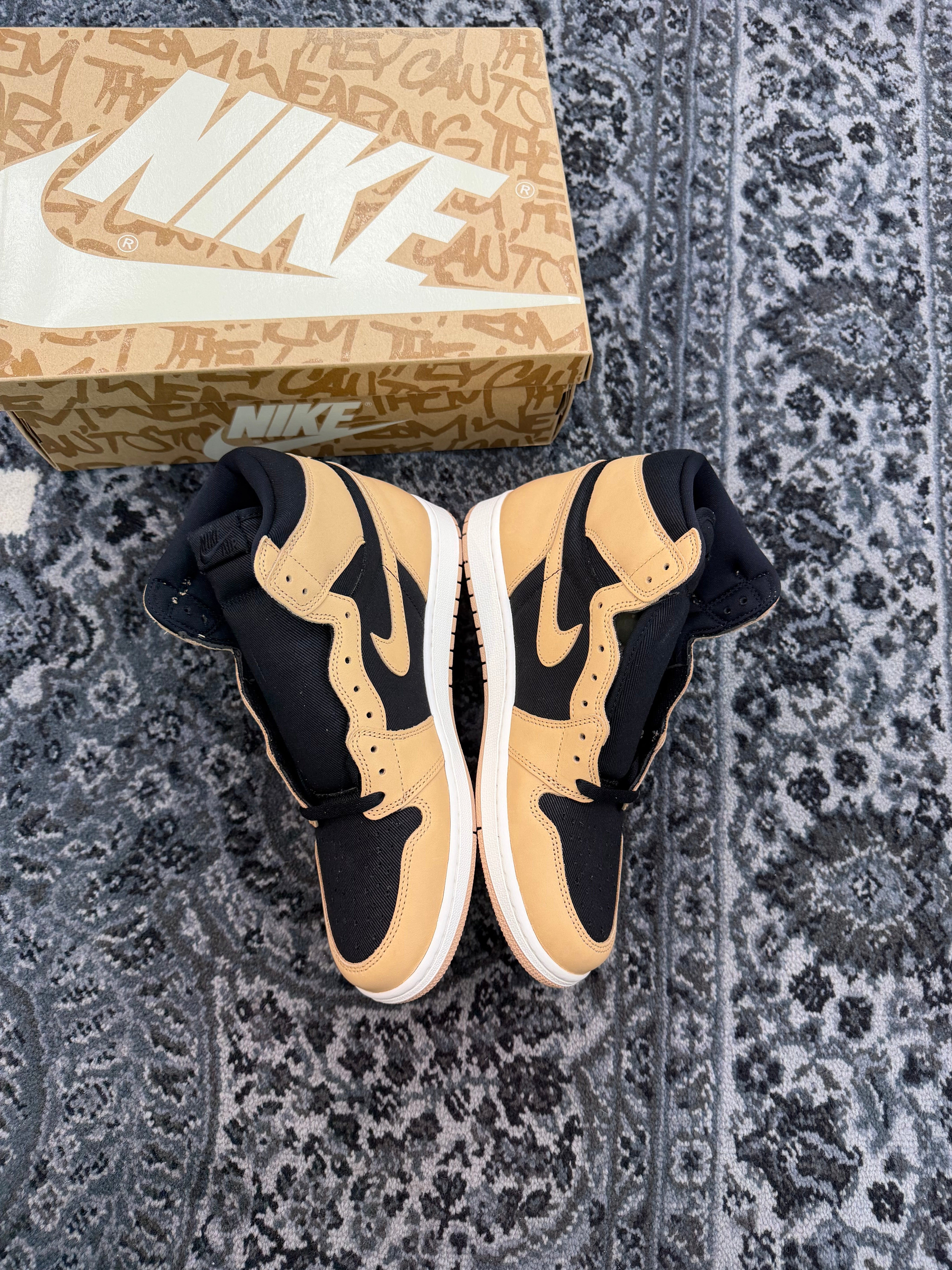 Jordan 1 High “Heirloom”