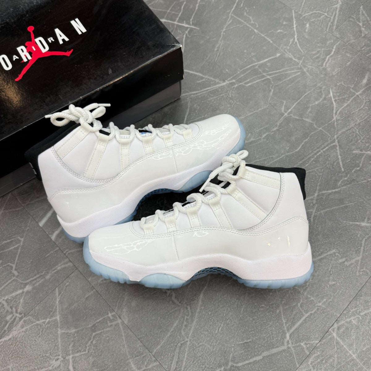 Jordan 11 Retro Legend Blue (2024) - Image 3