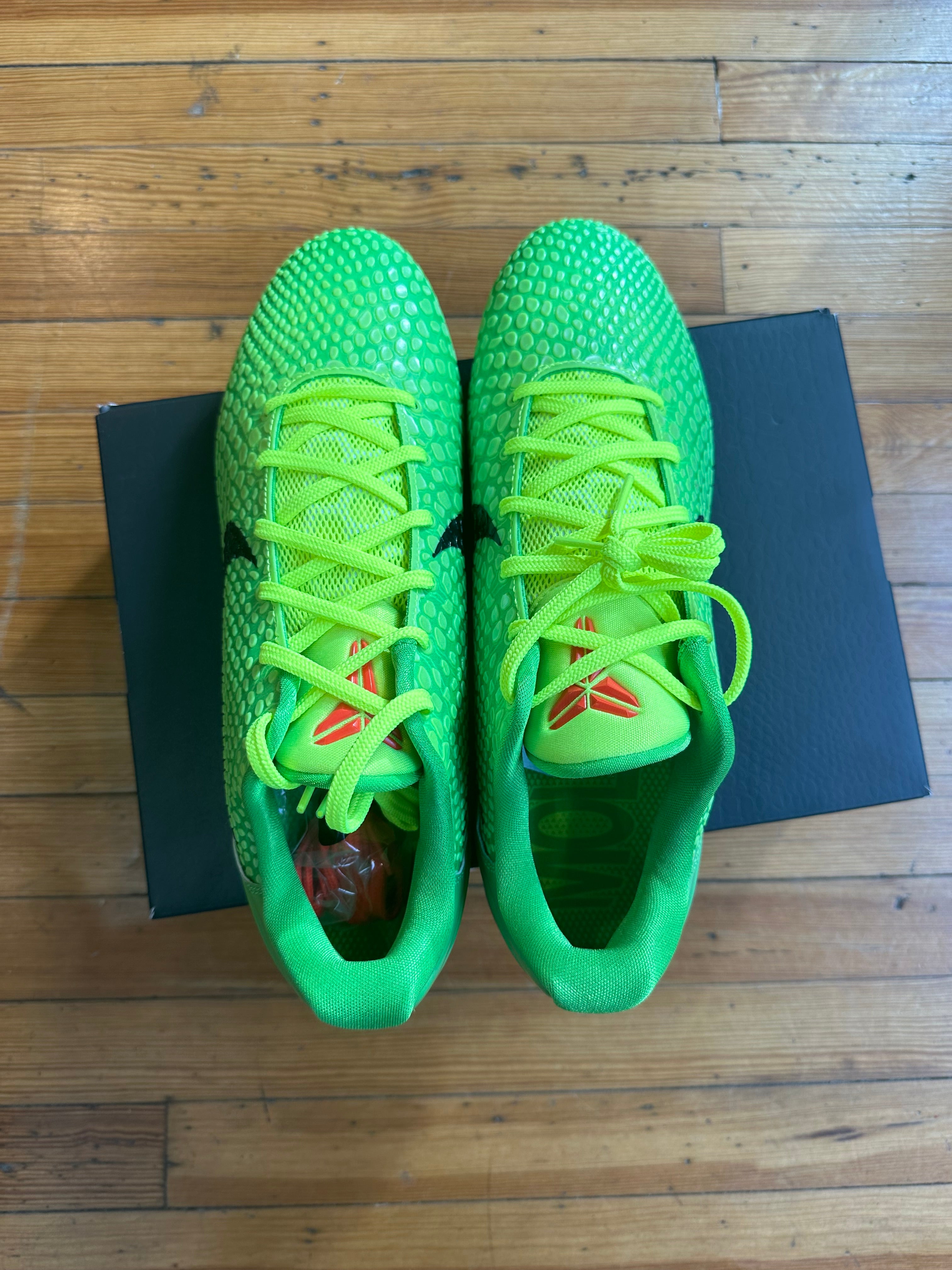 Nike Vapor Edge Kobe 6 “Grinch”