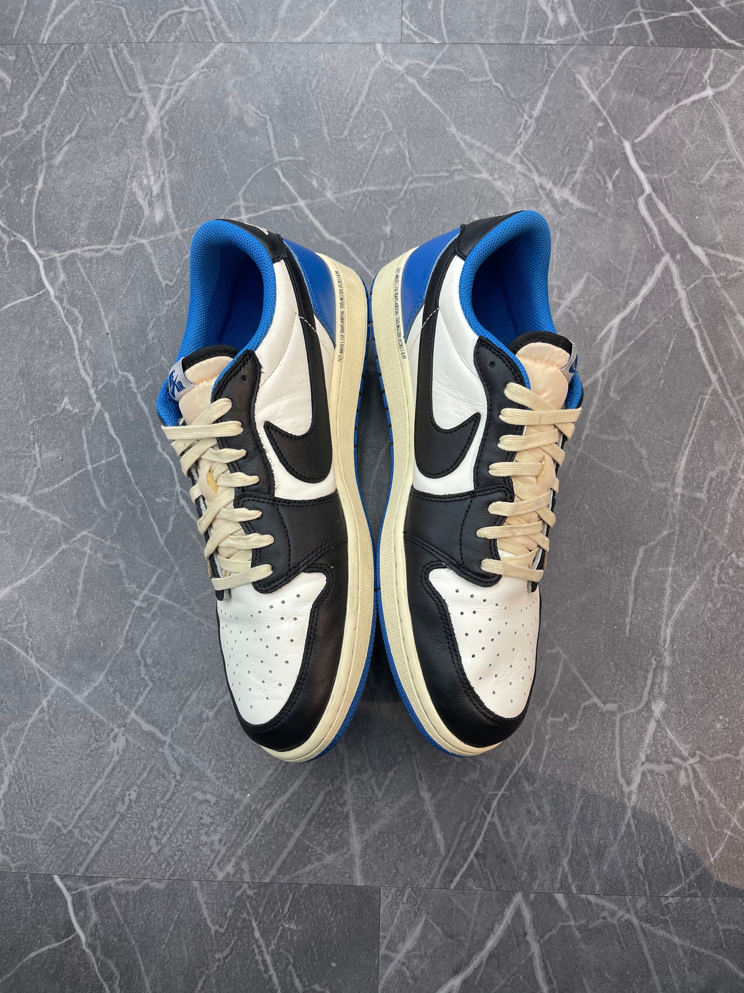 Jordan 1 Low Travis Scott “Fragment”