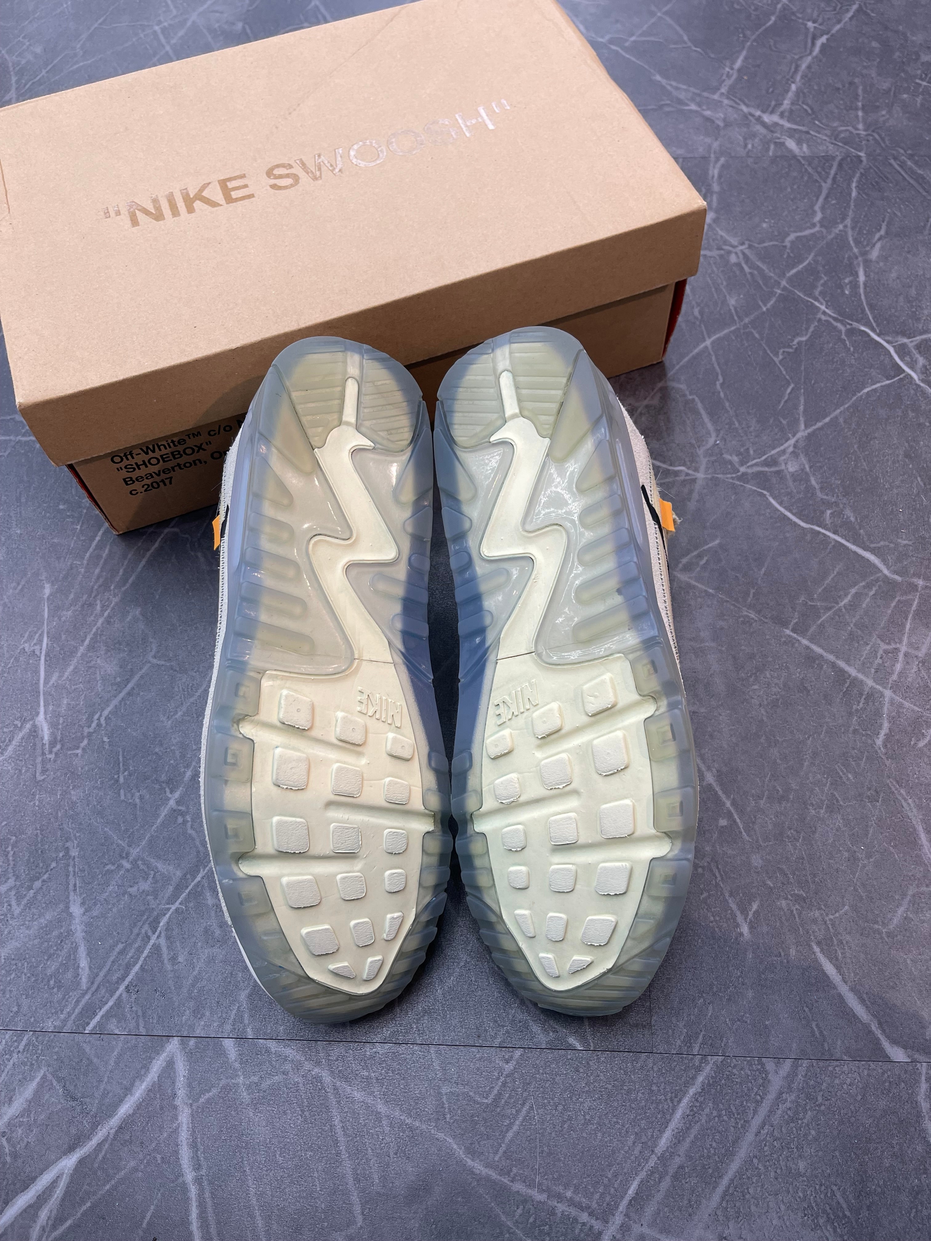 Off-White Air Max 90 “The 10”