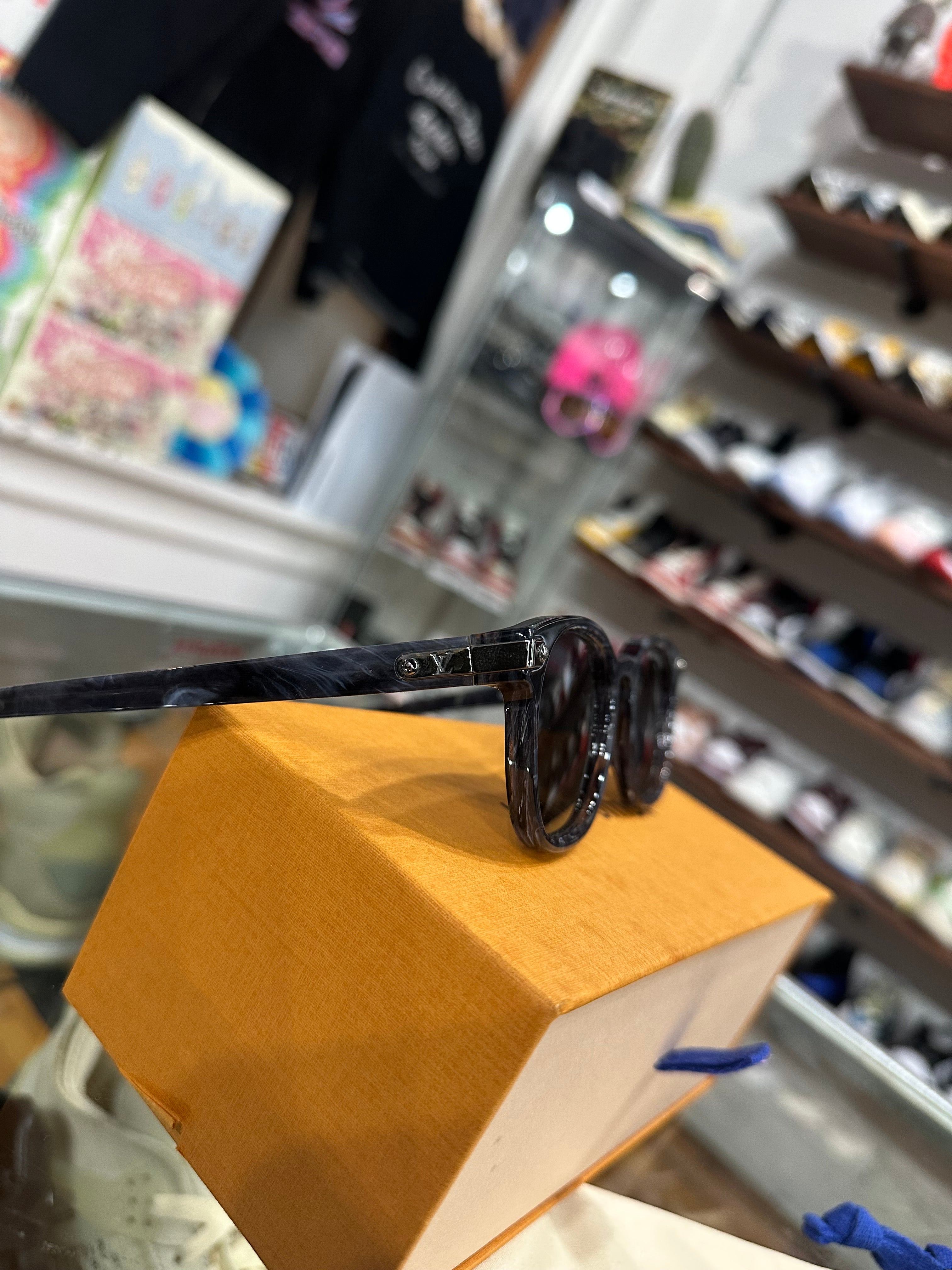 Louis Vuitton Signature Square Sound Sunglasses