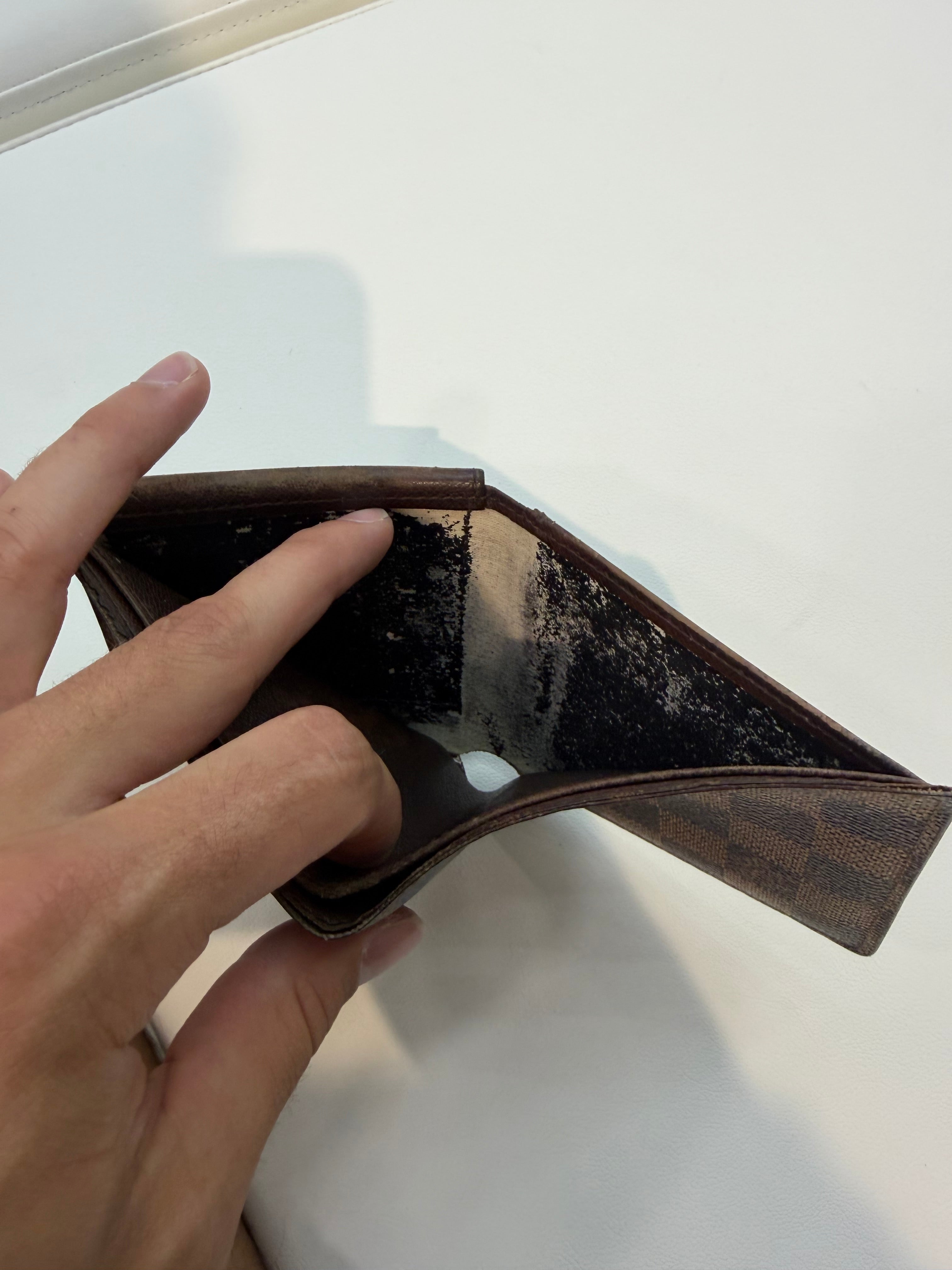 Louis Vuitton Monogram “Wallet”