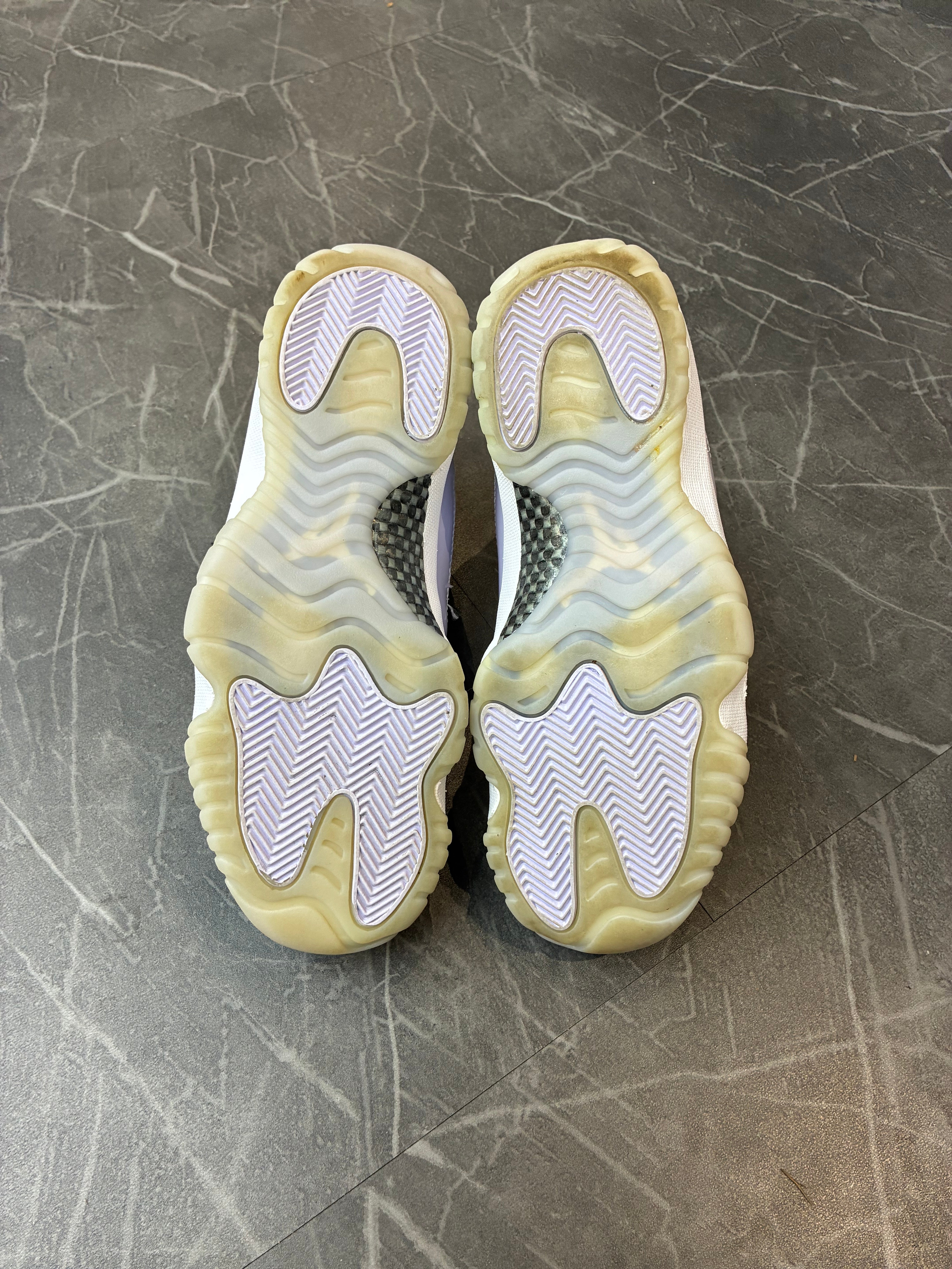 Jordan 11 “Pure Violet”