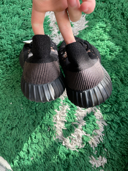 Yeezy 350 V2 CMPCT “Slate Carbon”