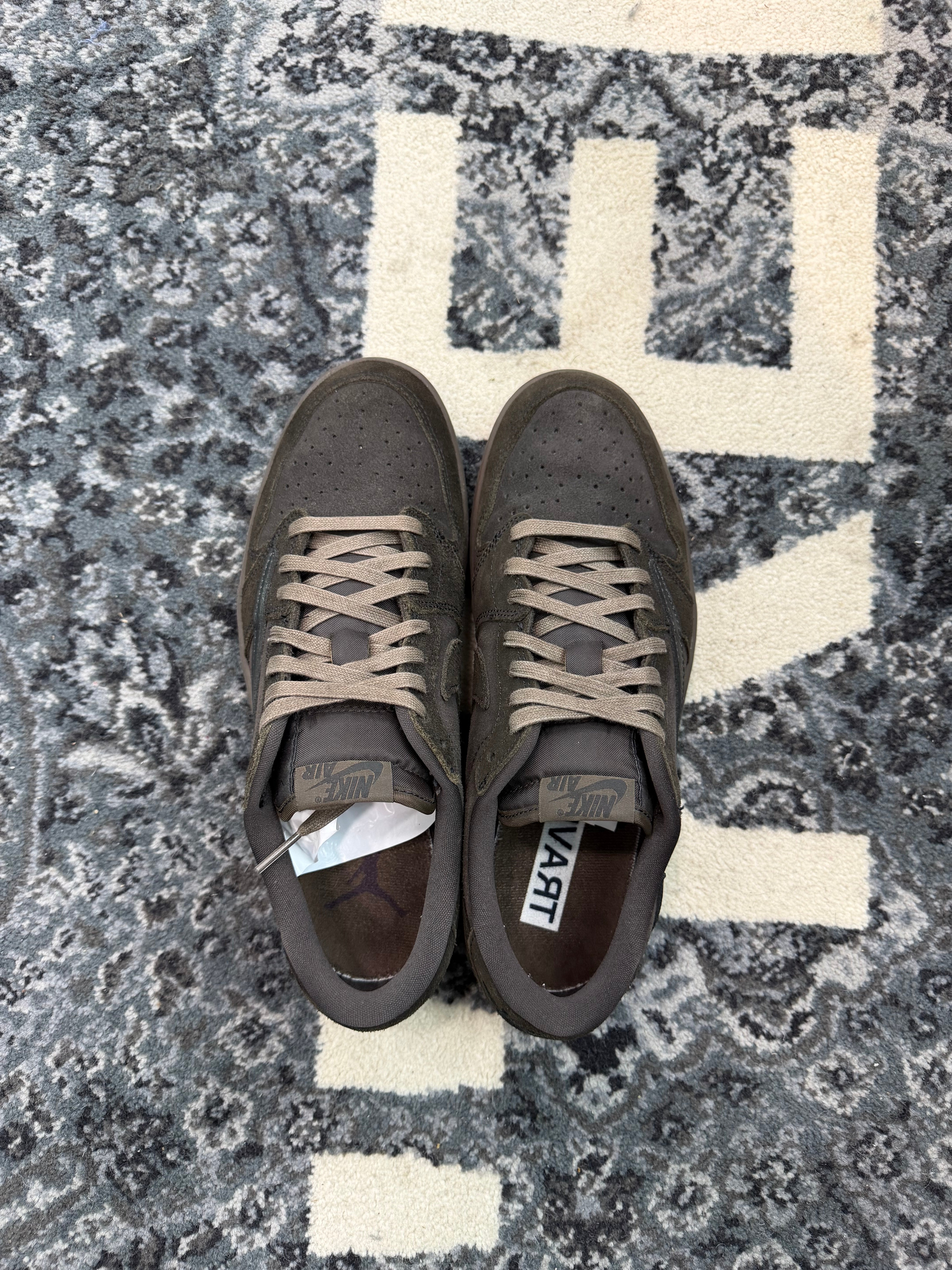 Jordan 1 Travis Scott “Velvet Brown”