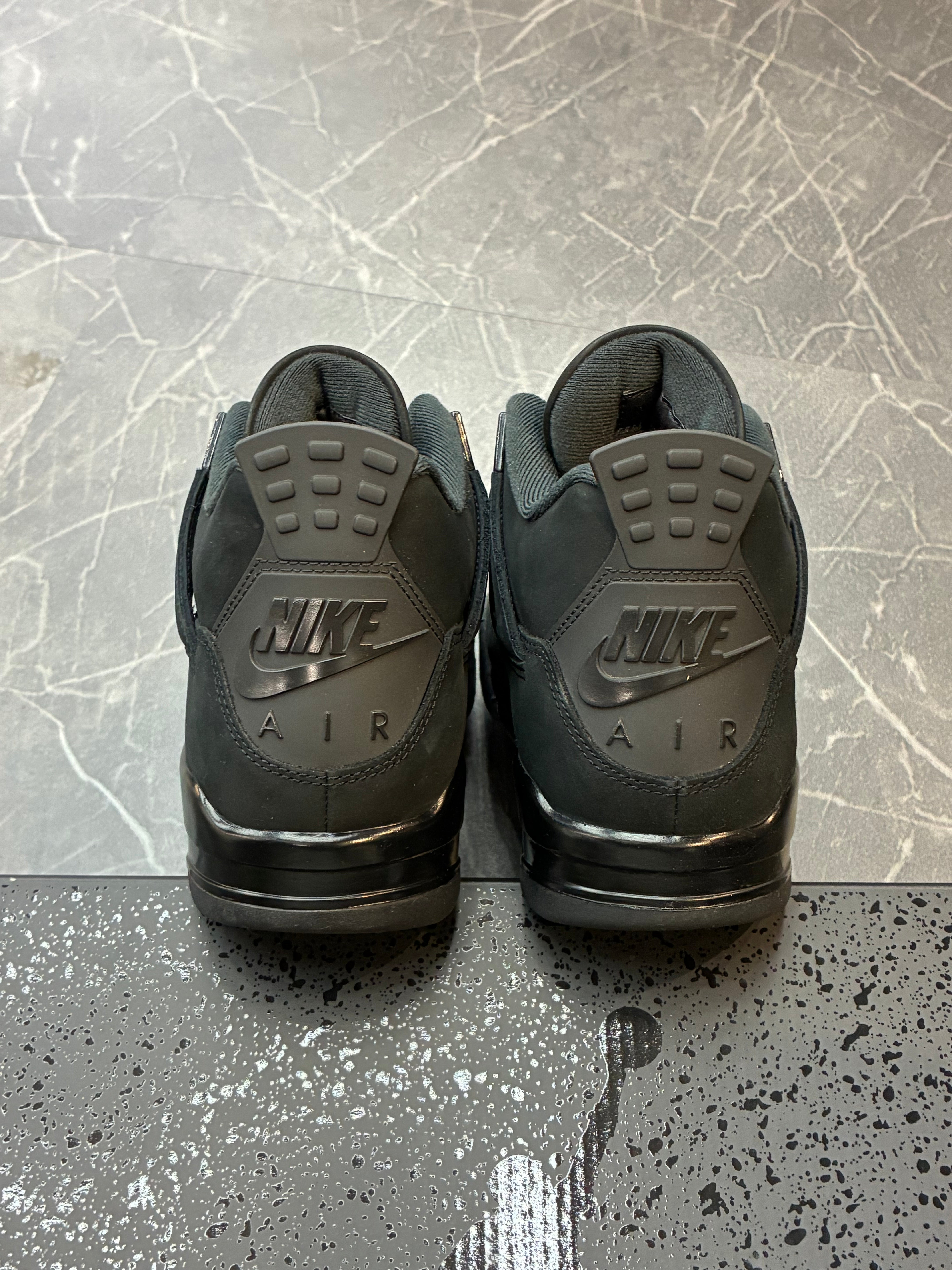Jordan 4 “Black Cat” (2025)