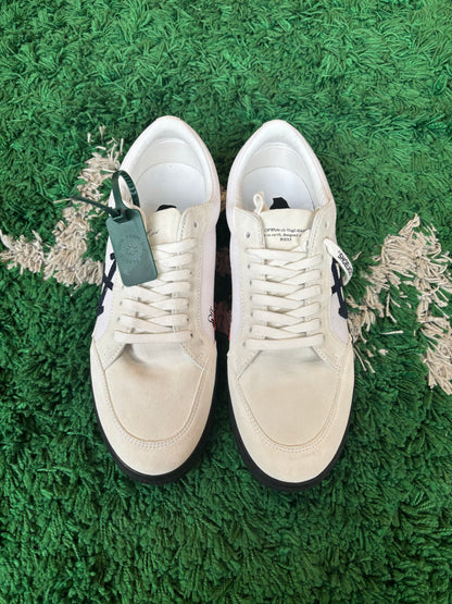 Off-White Vulc Low “White Navy Blue”