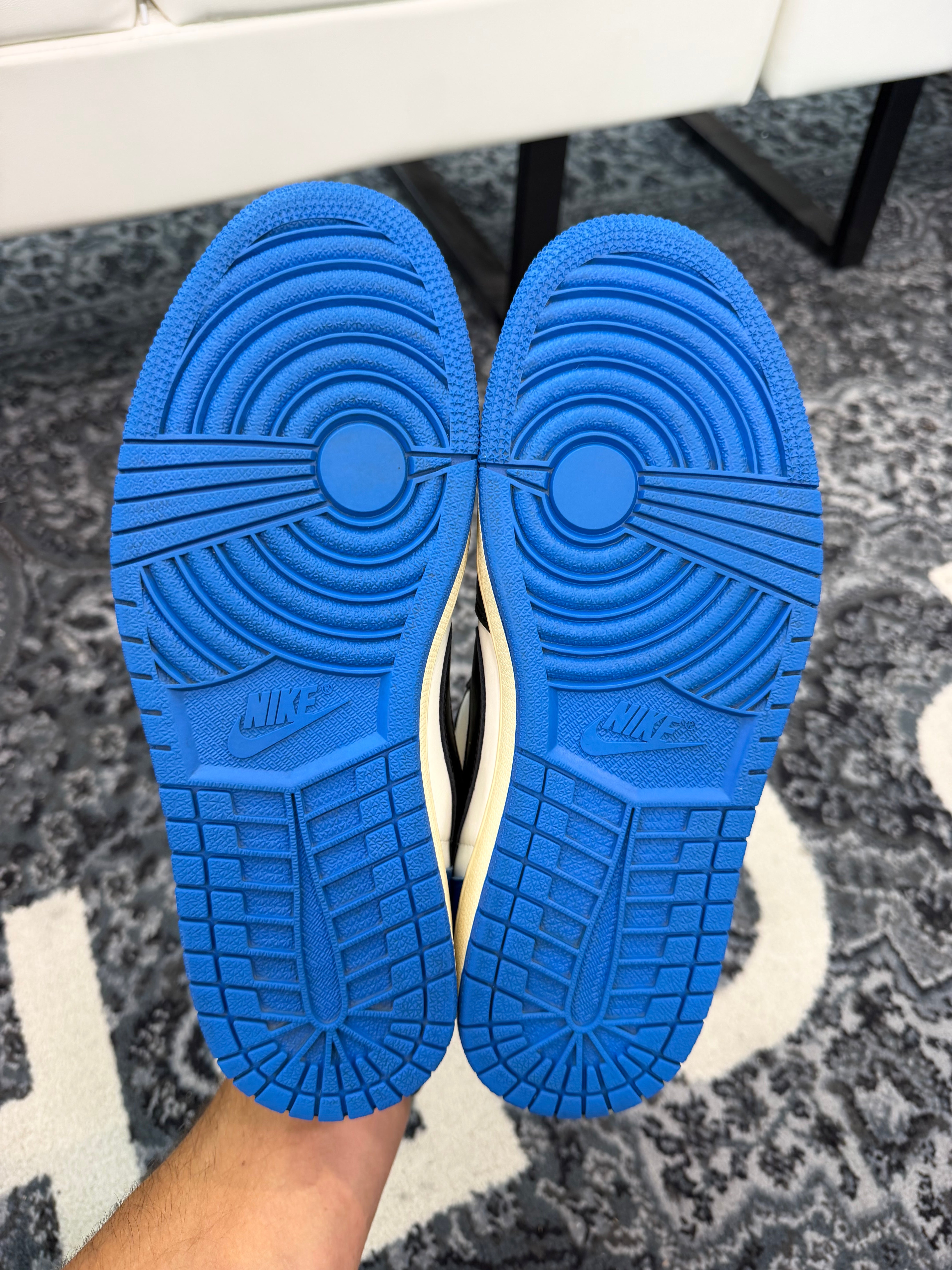 Jordan 1 Low x Travis Scott “Fragment”