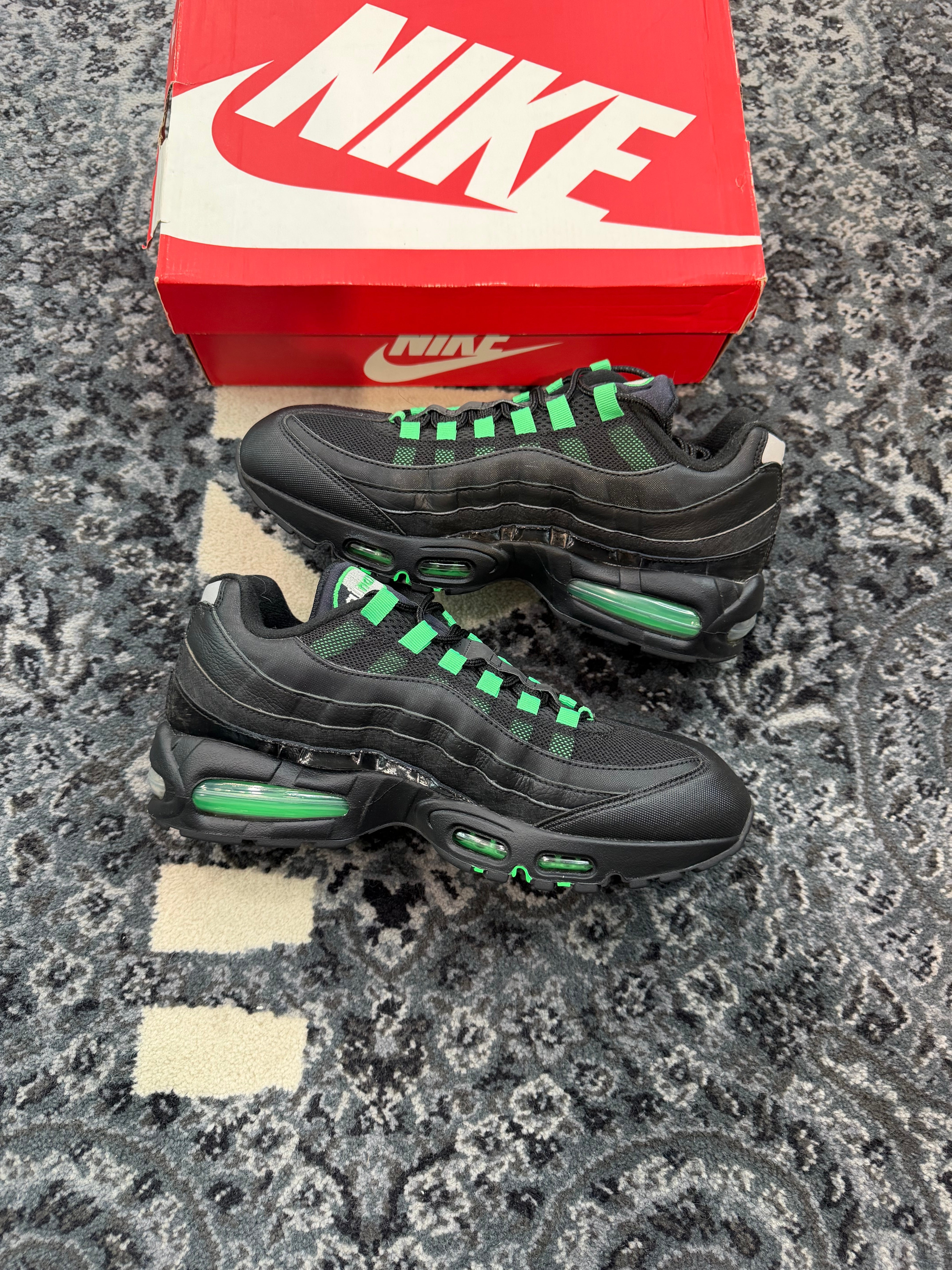 Nike Air Max 95 “Green Shock”