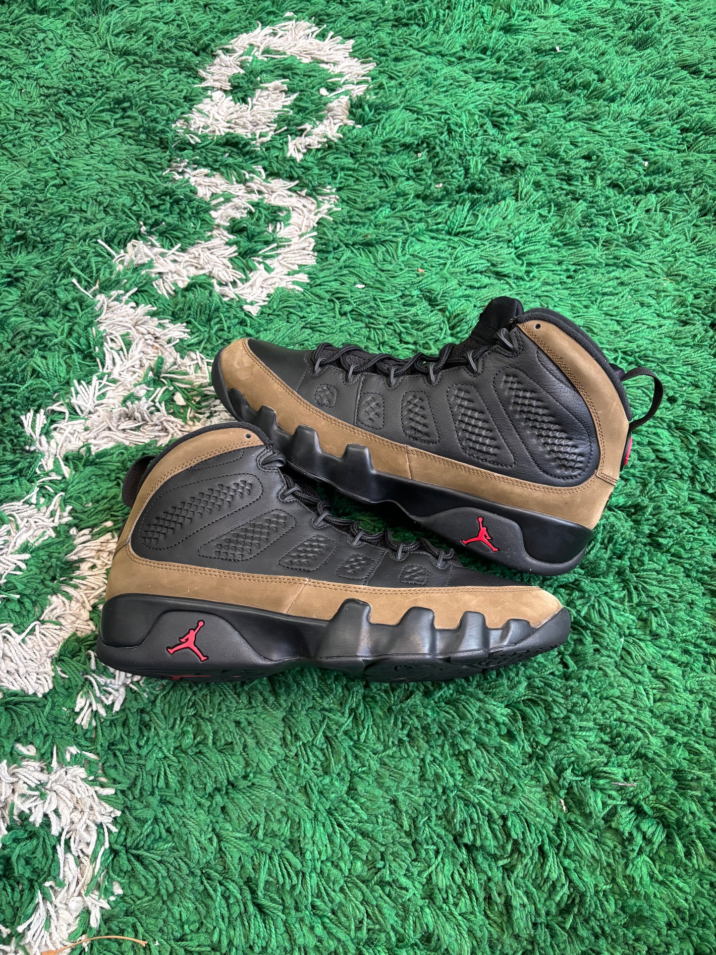 Jordan 9 “Olive”