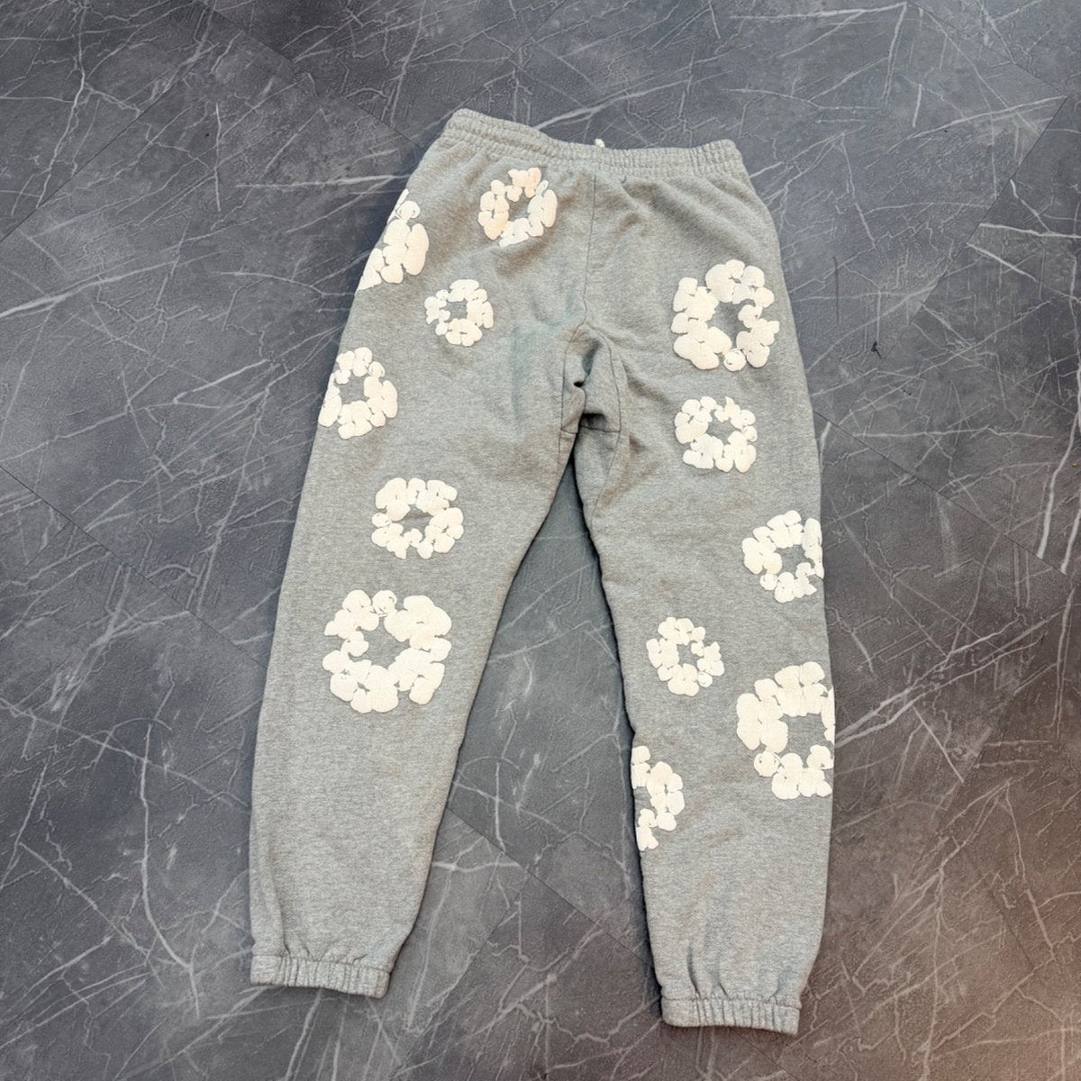 Denim Tears The Cotton Wreath Sweatpants Grey - Image 3