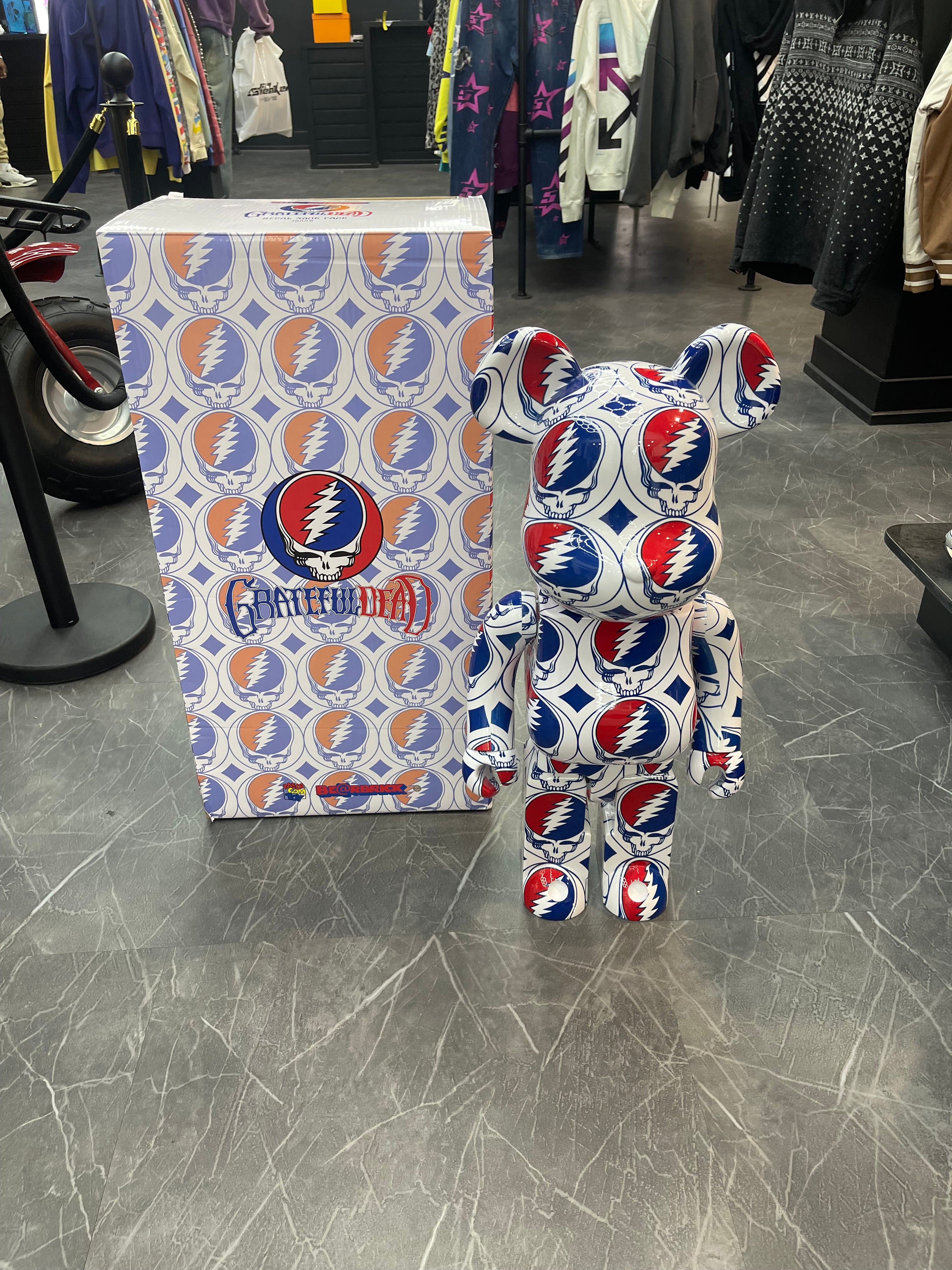 Bearbrick 1000% “Grateful Dead”