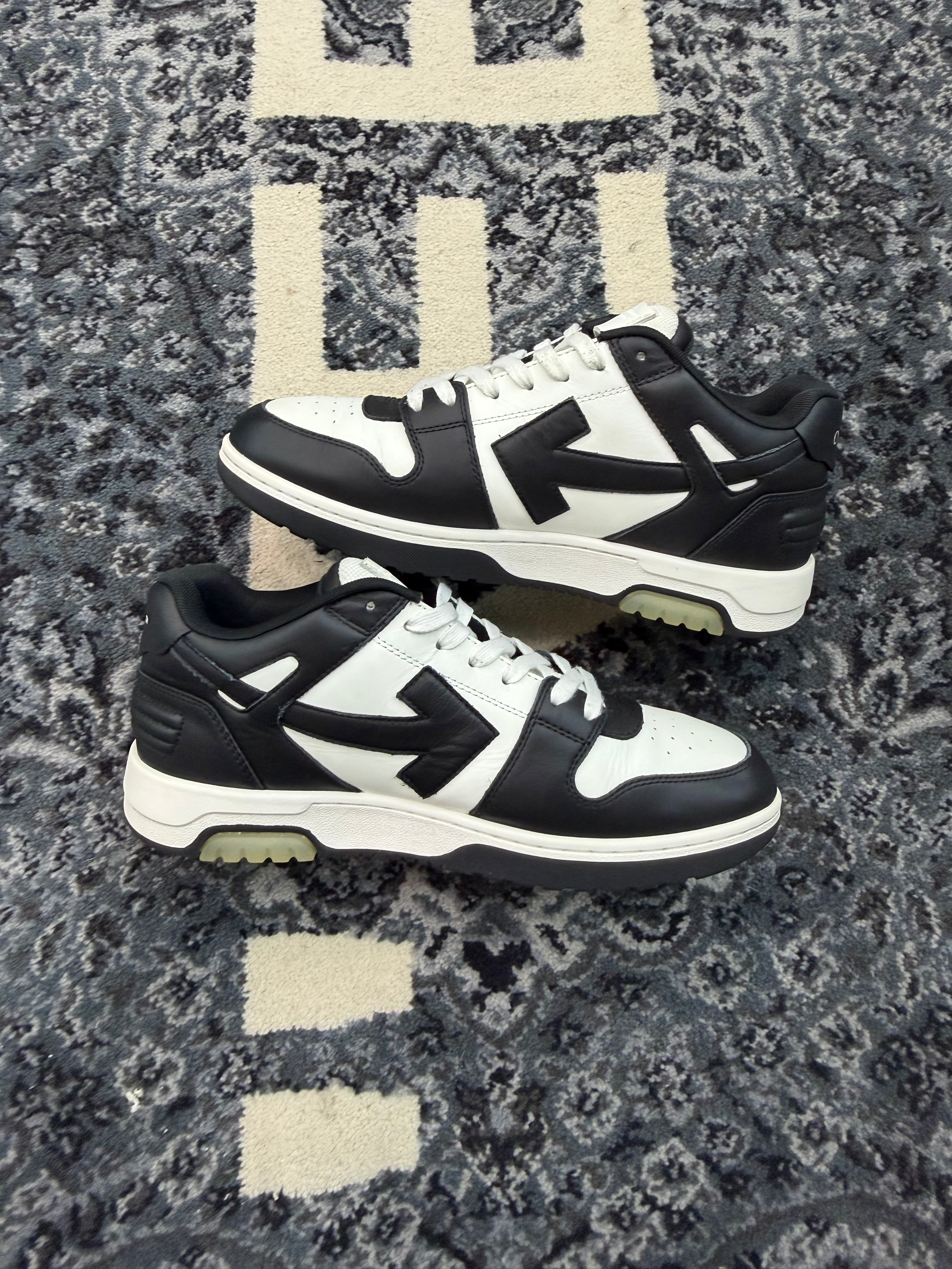 Off White Out Of Office “Black White”