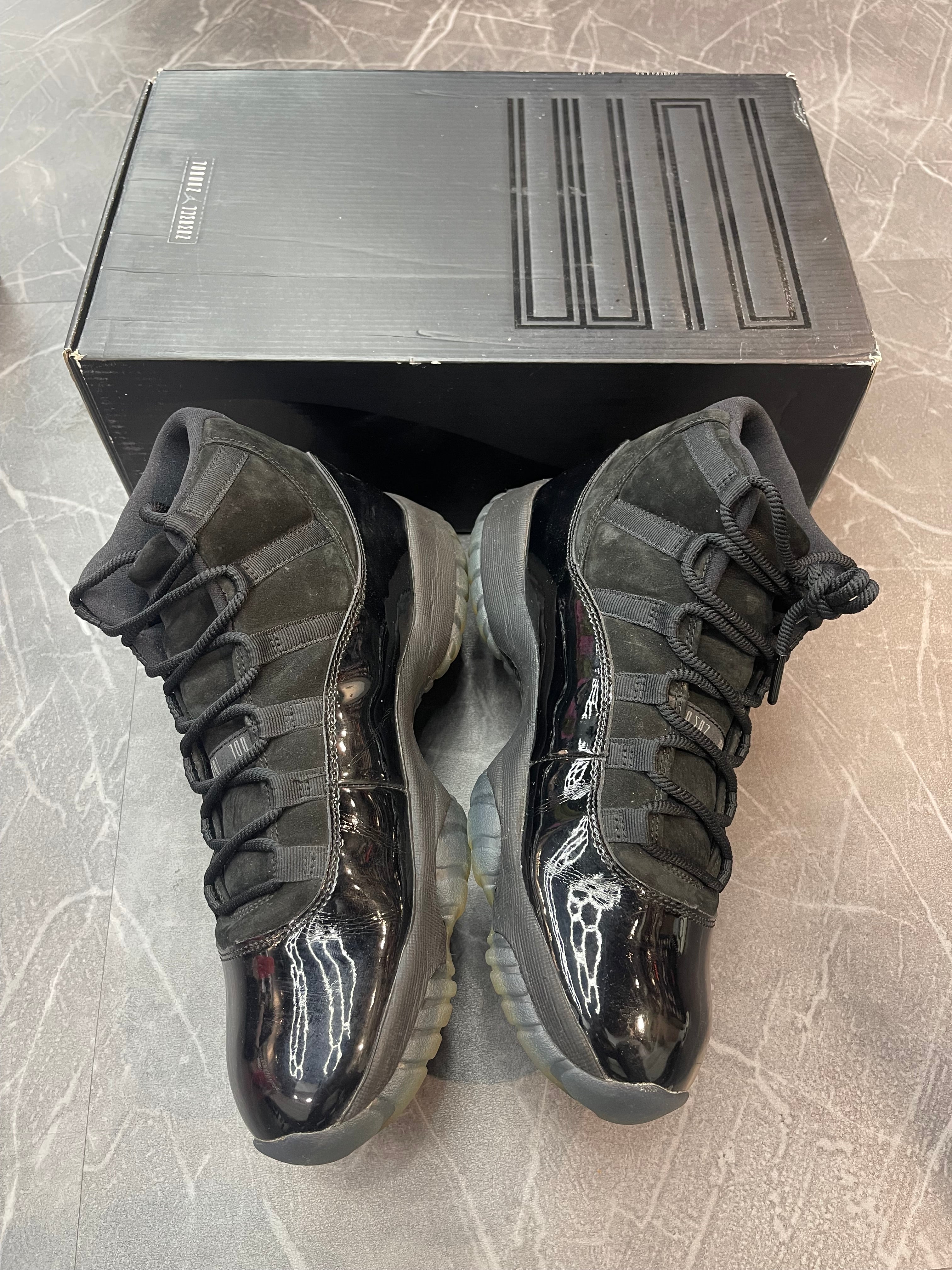 Jordan 11 “Cap and Gown”