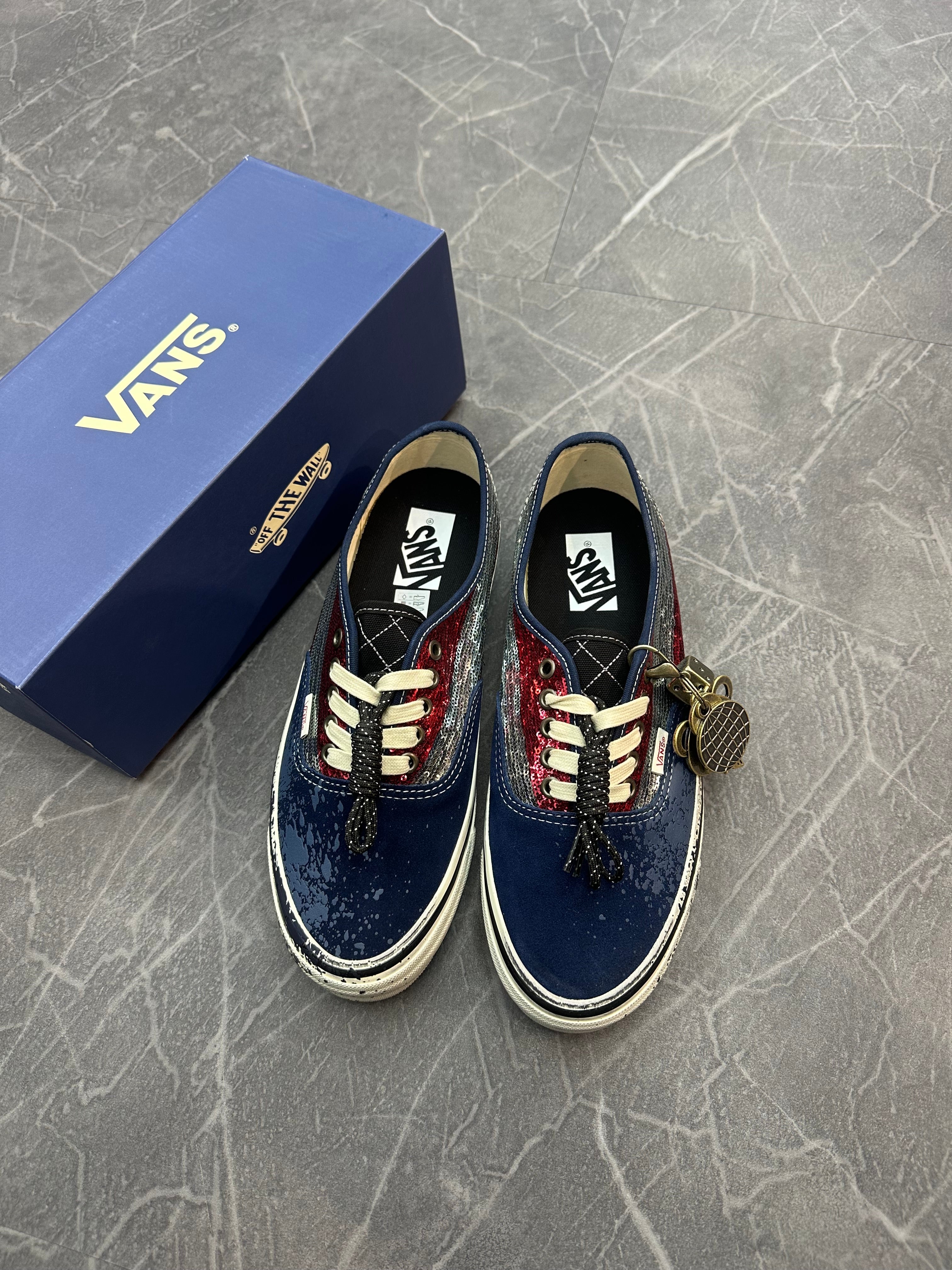 Vans Premium Authentic La Habana “Red Navy”