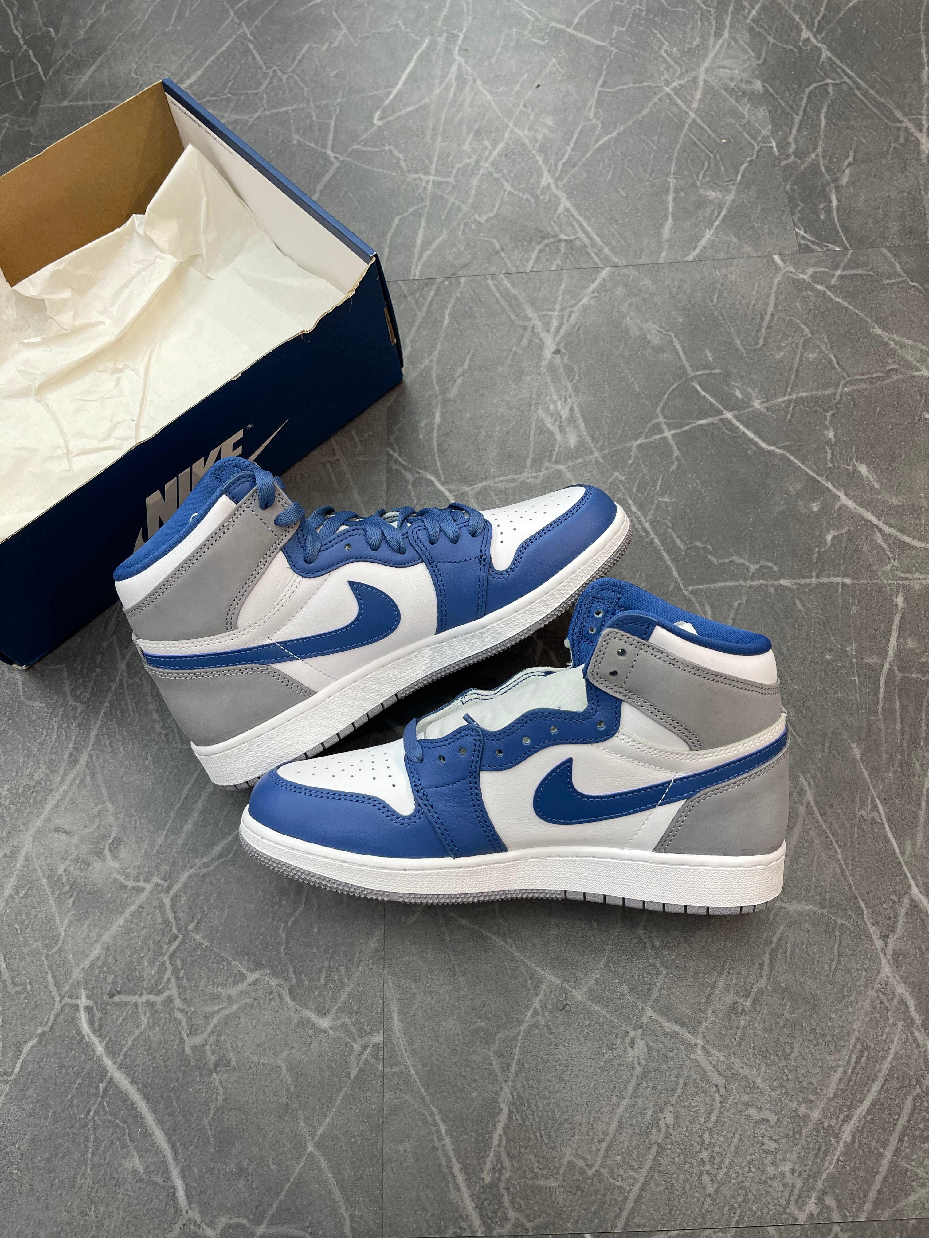 Jordan 1 High “True Blue”