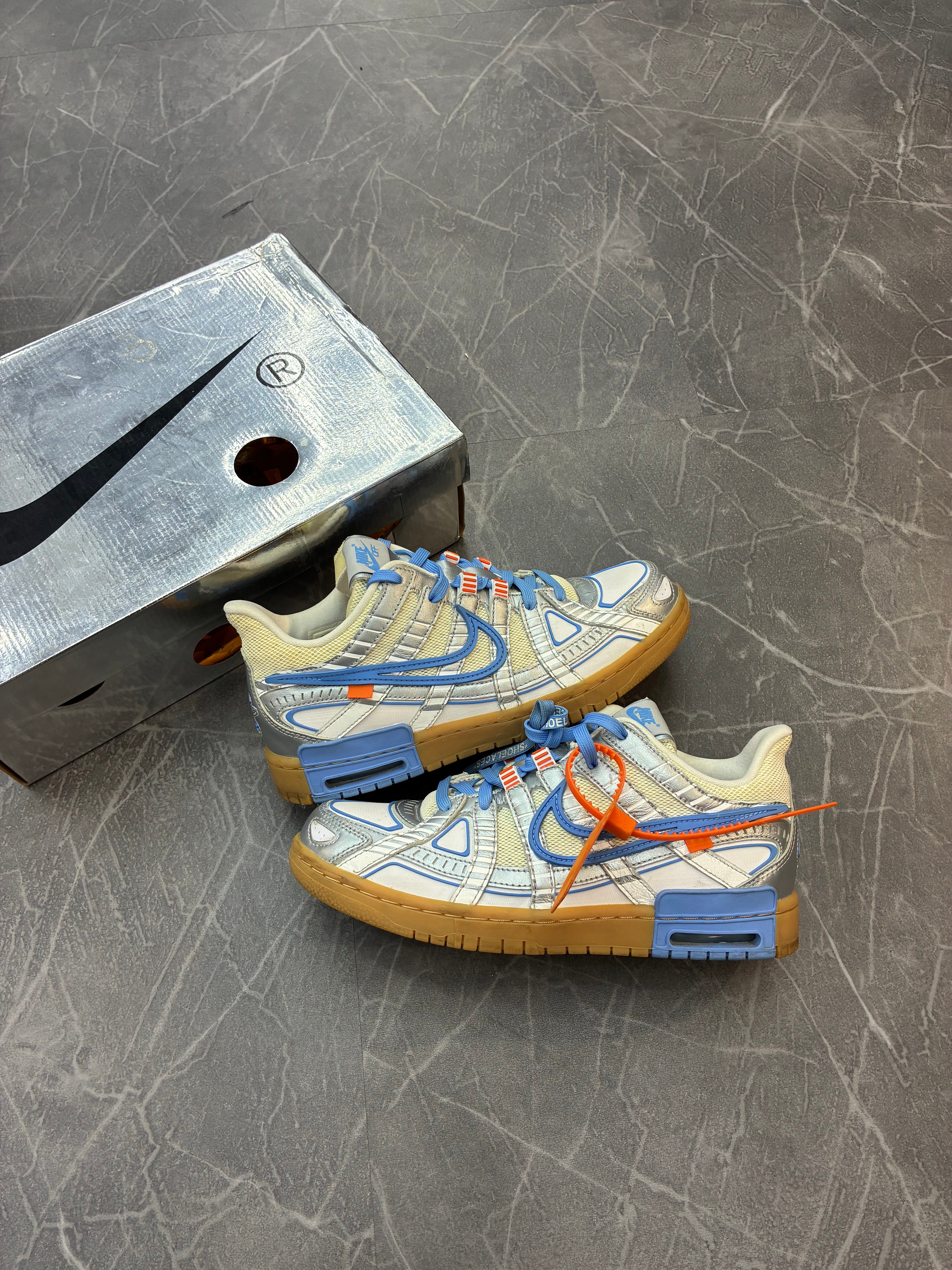 Off-White Nike Rubber Dunk “UNC”