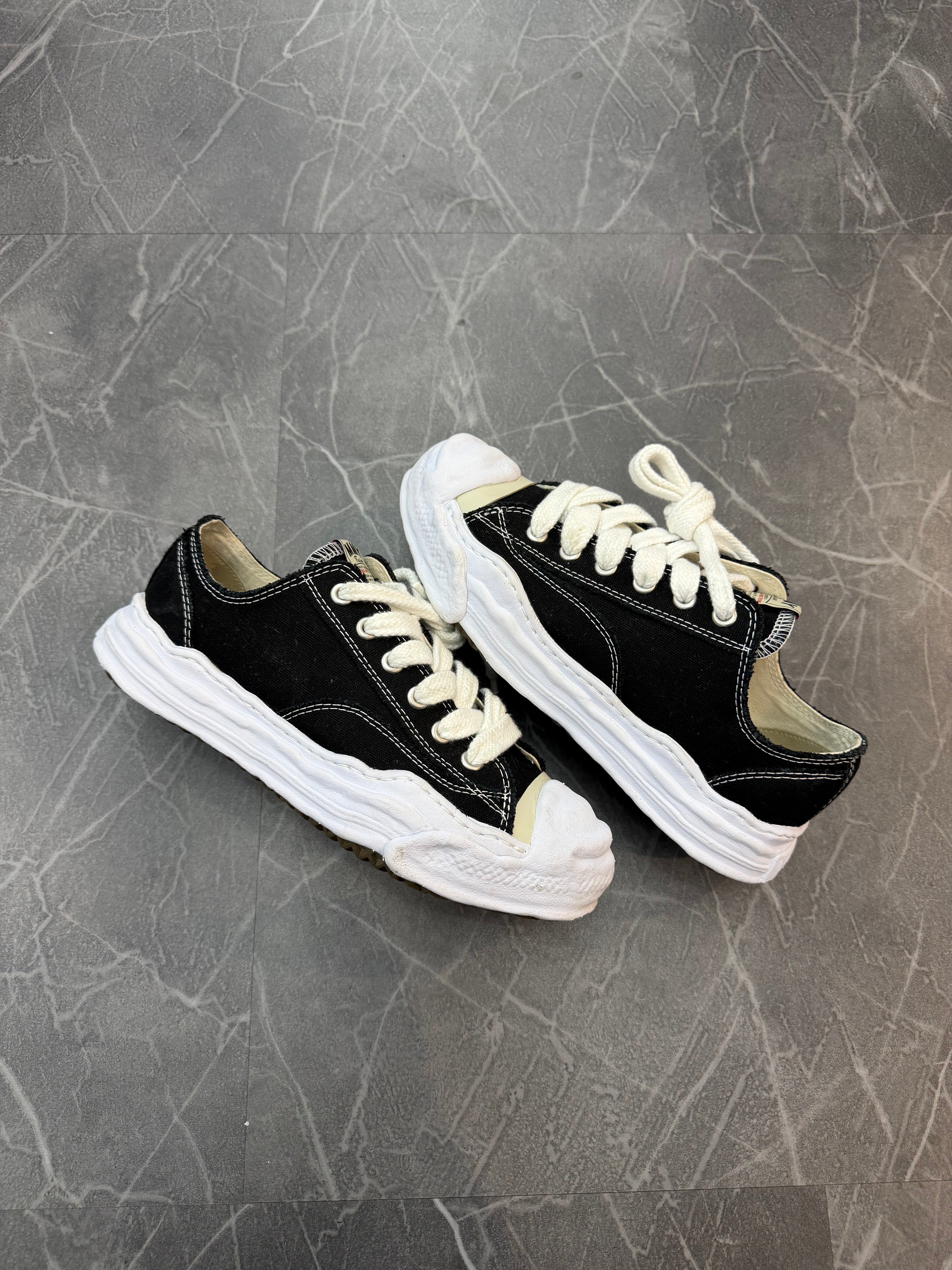 Maison Mihara Hank OG Sole Canvas Low “Black”