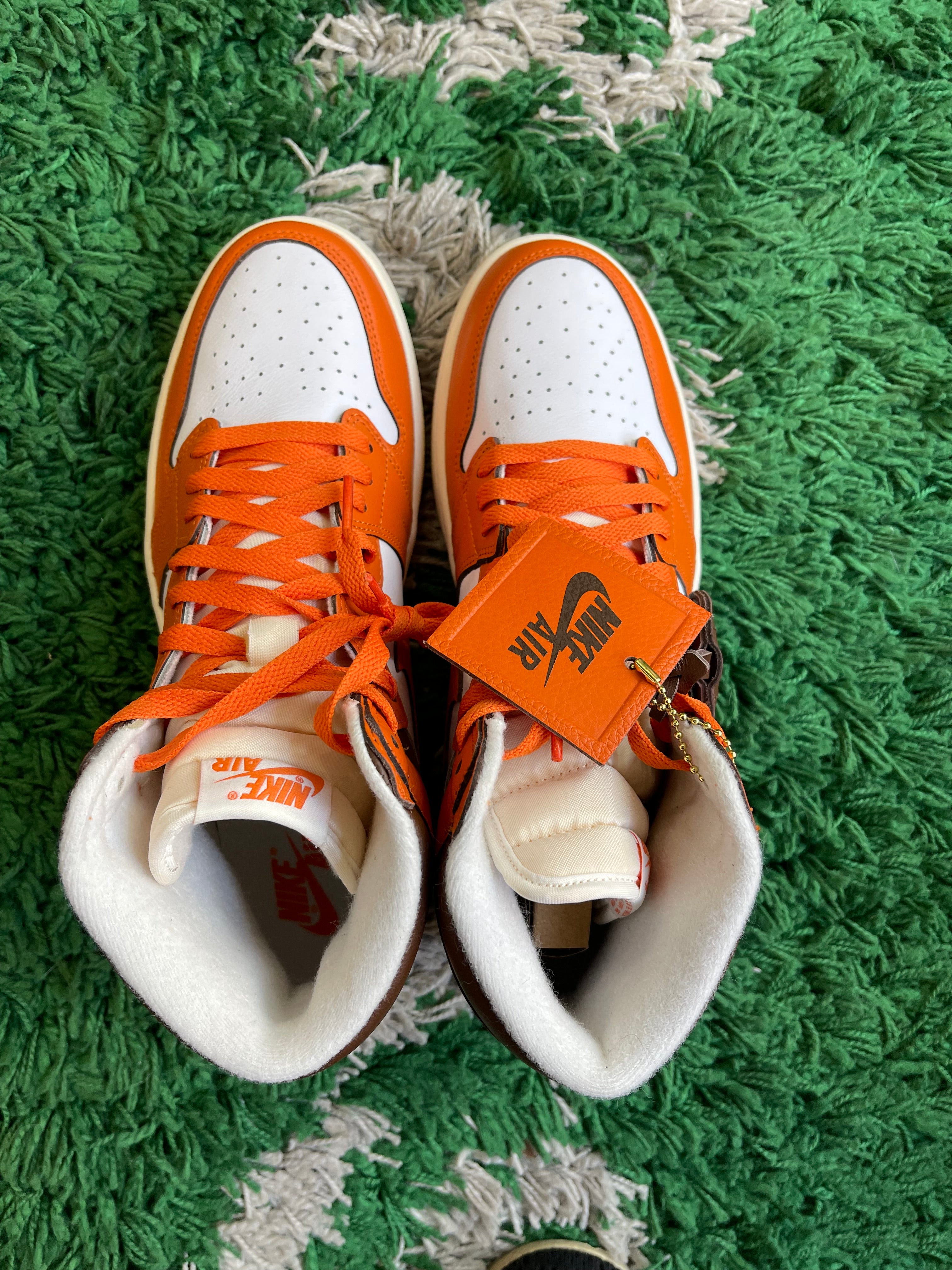 Jordan 1 High “Starfish”