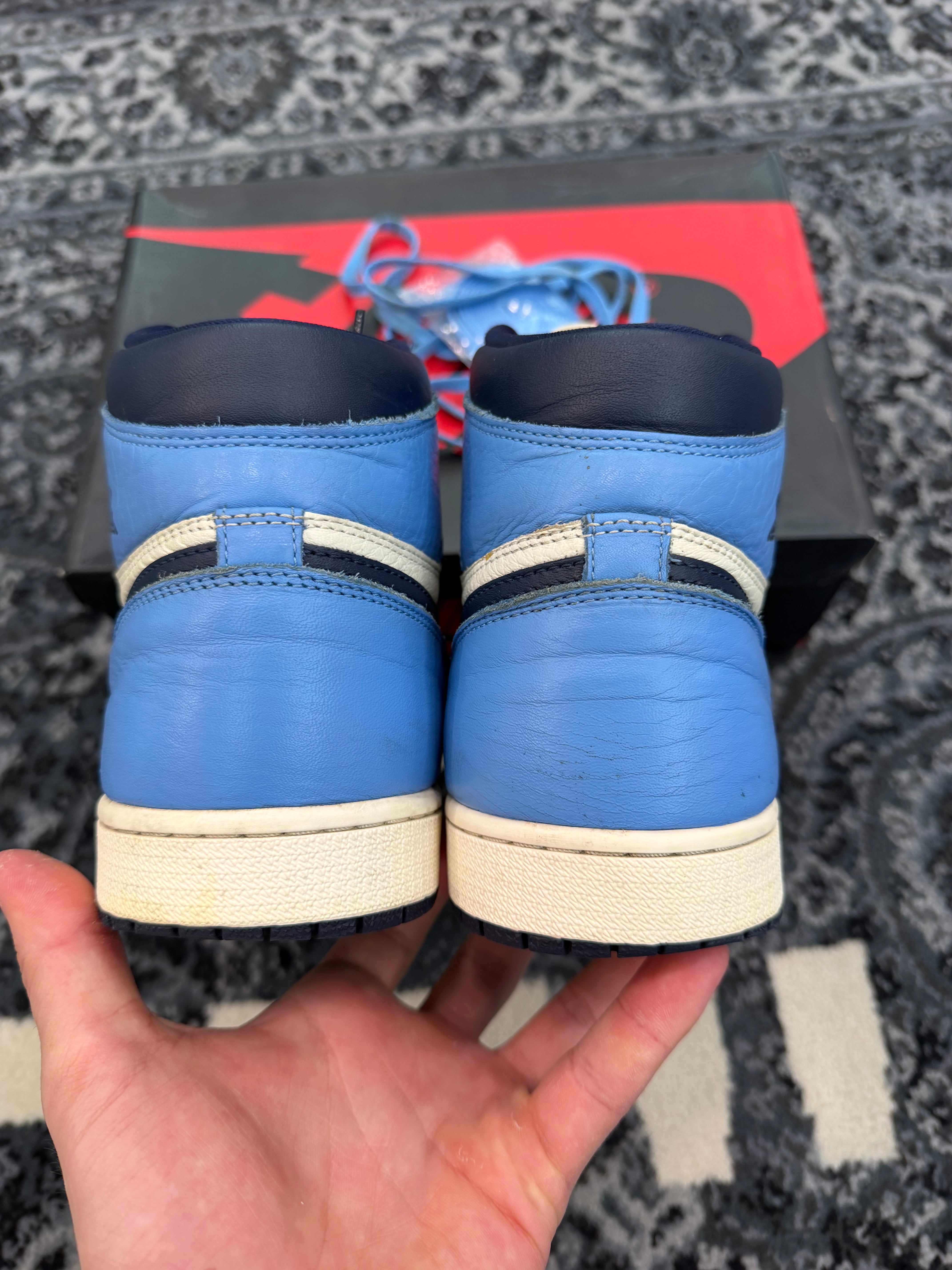 Jordan 1 High “Obsidian”