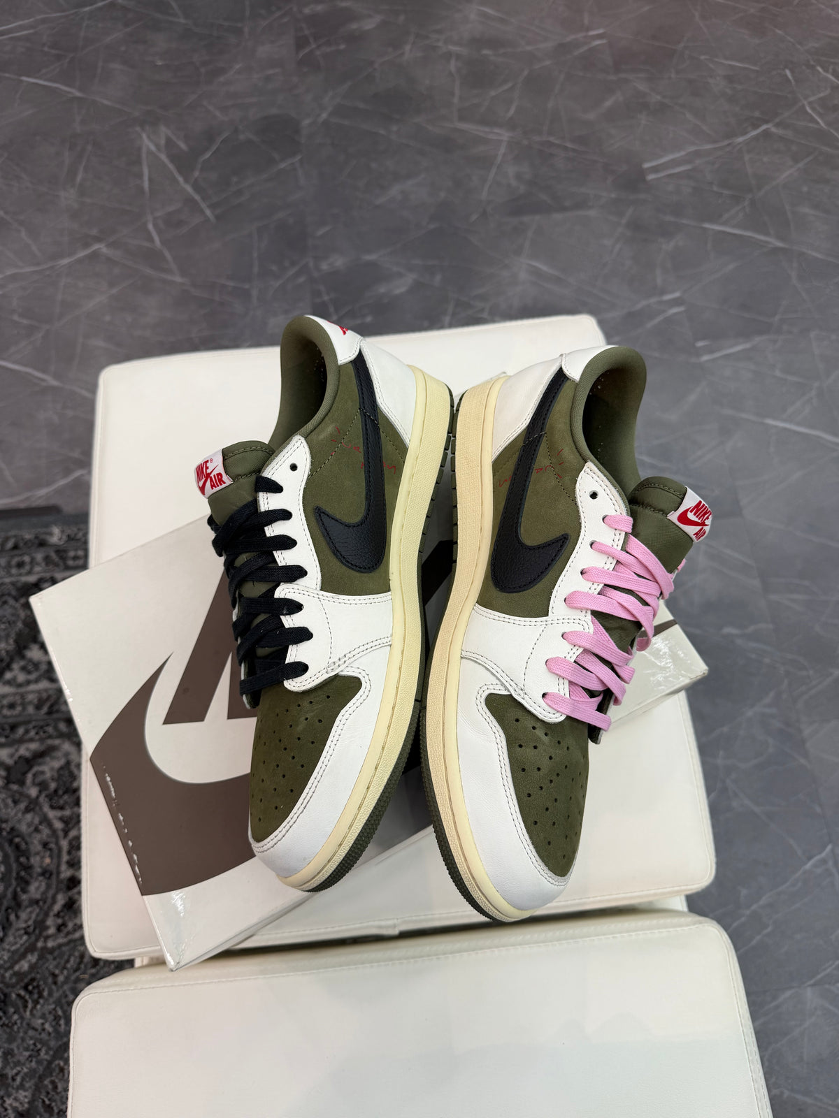 Jordan 1 Low Travis Scott Medium Olive