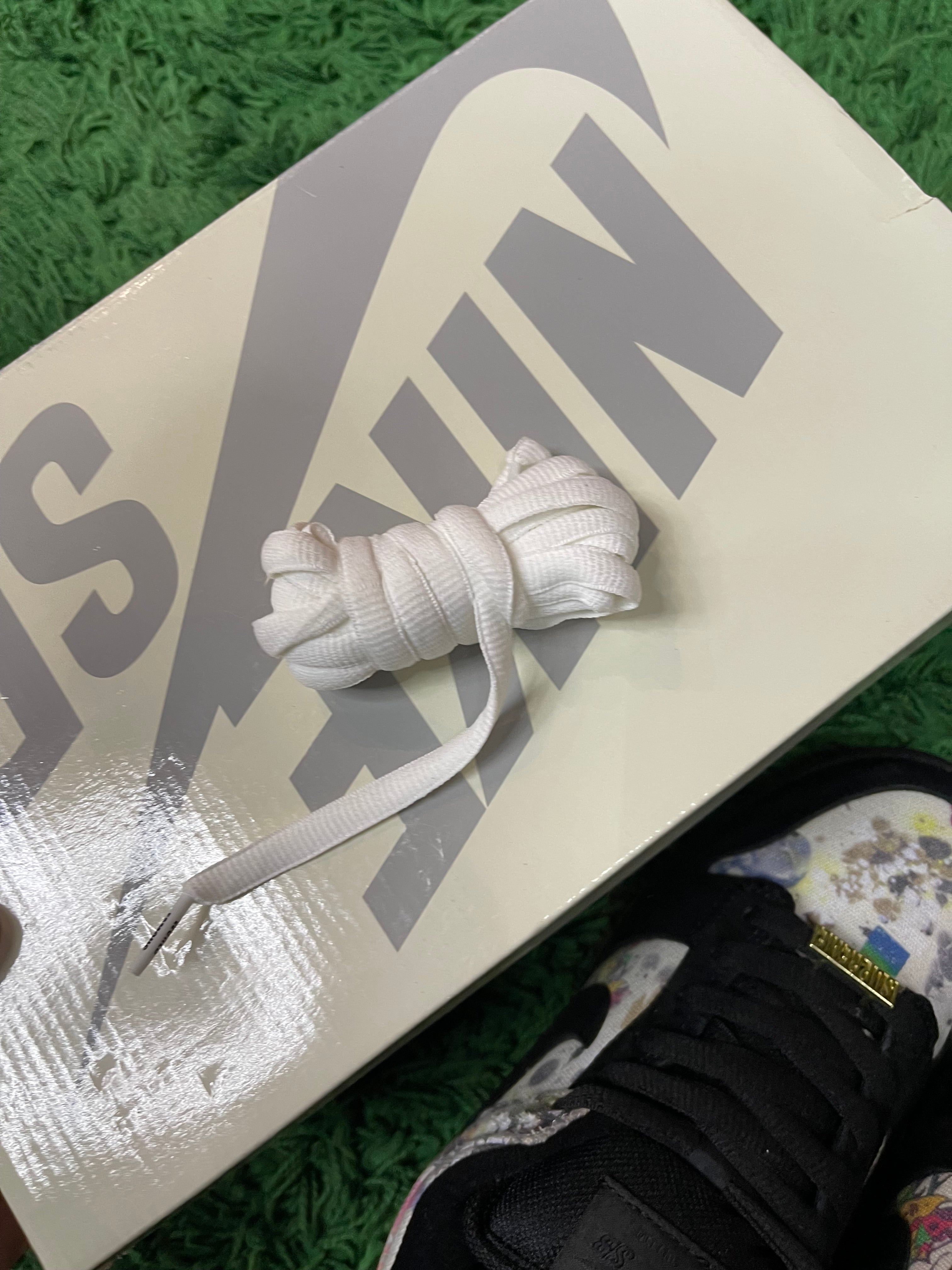 Nike Dunk Low SB x Supreme “Rammellzee”