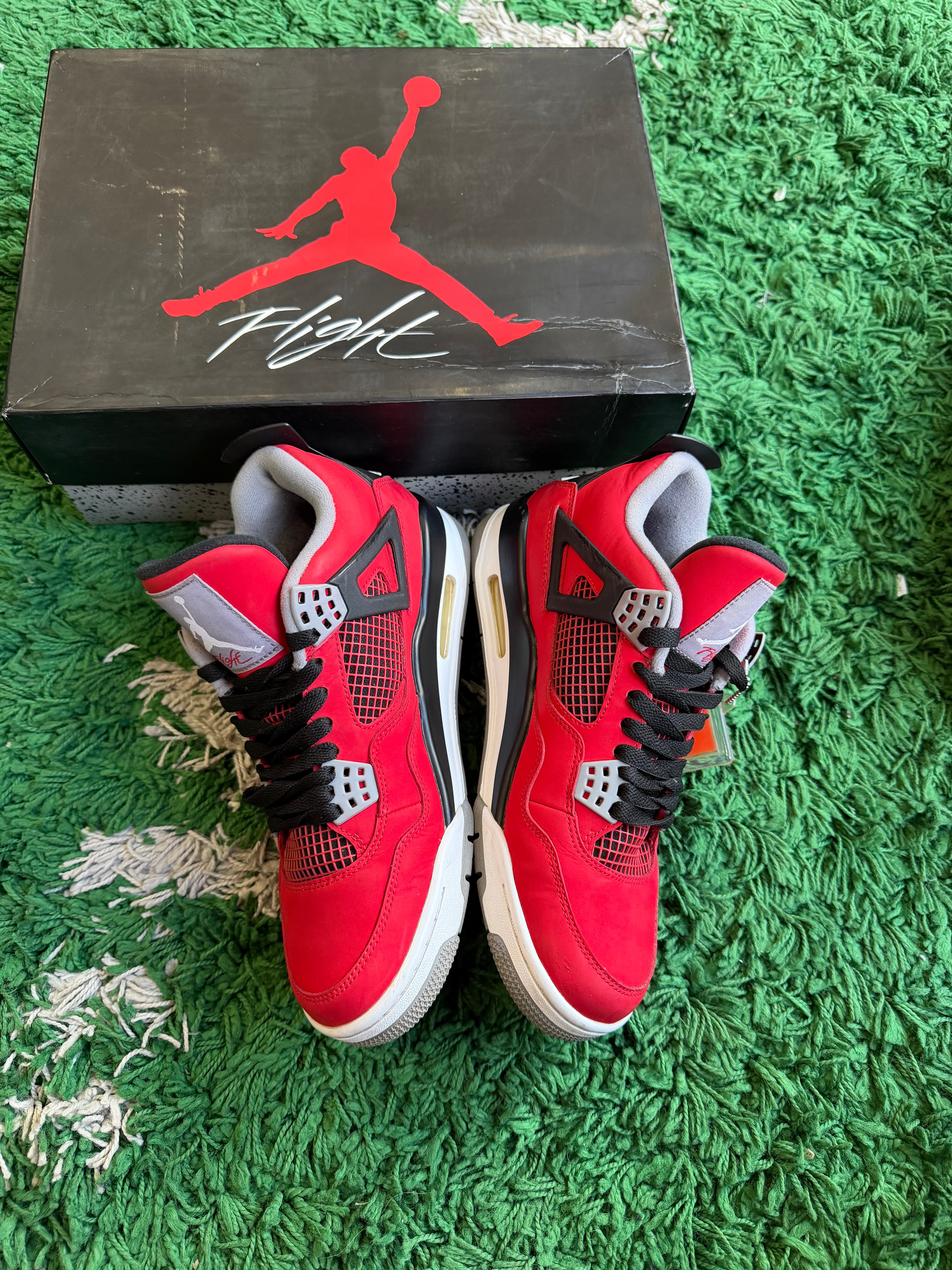 Jordan 4 “Toro Bravo”