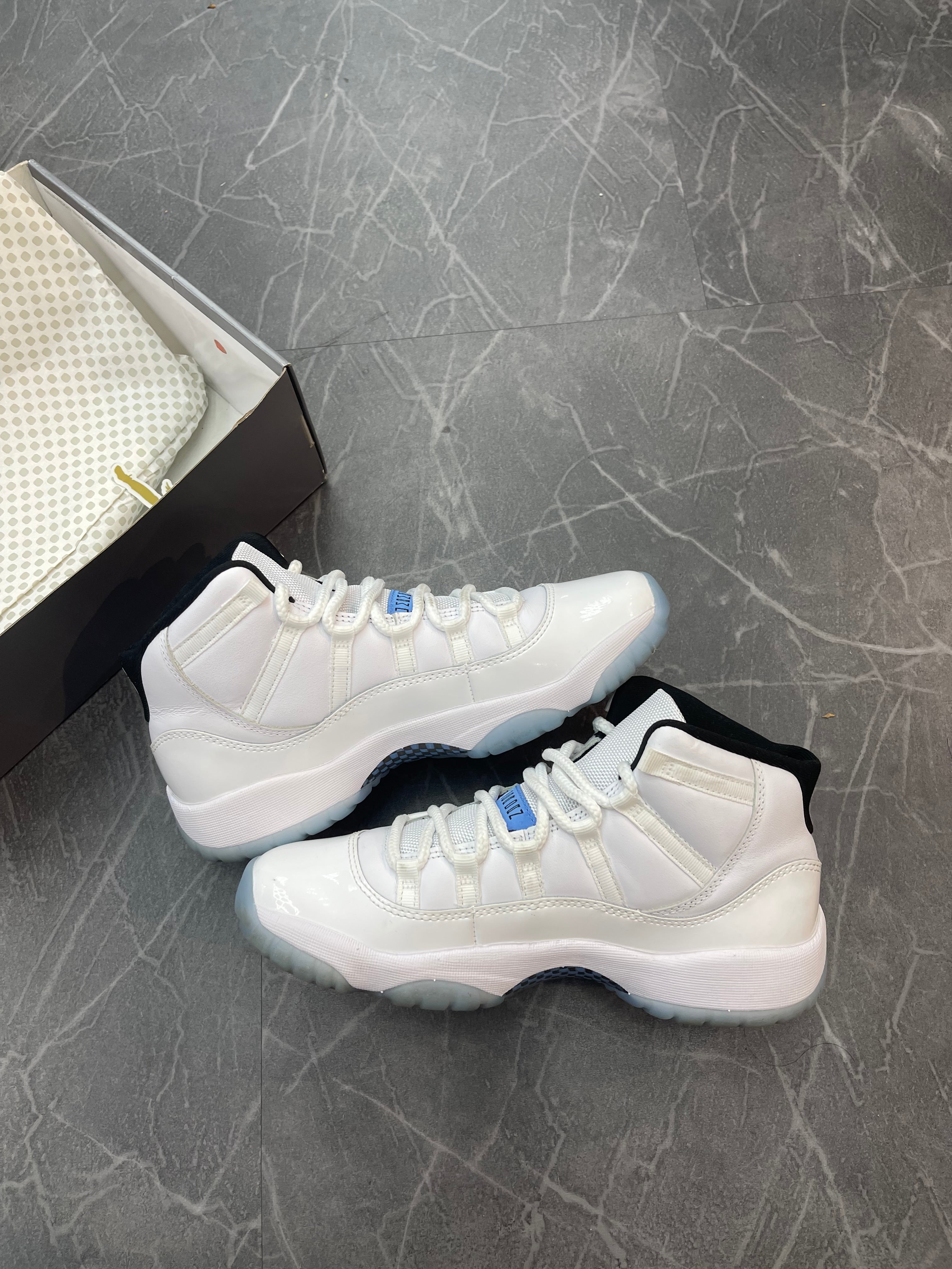 Jordan 11 “Legend Blue”