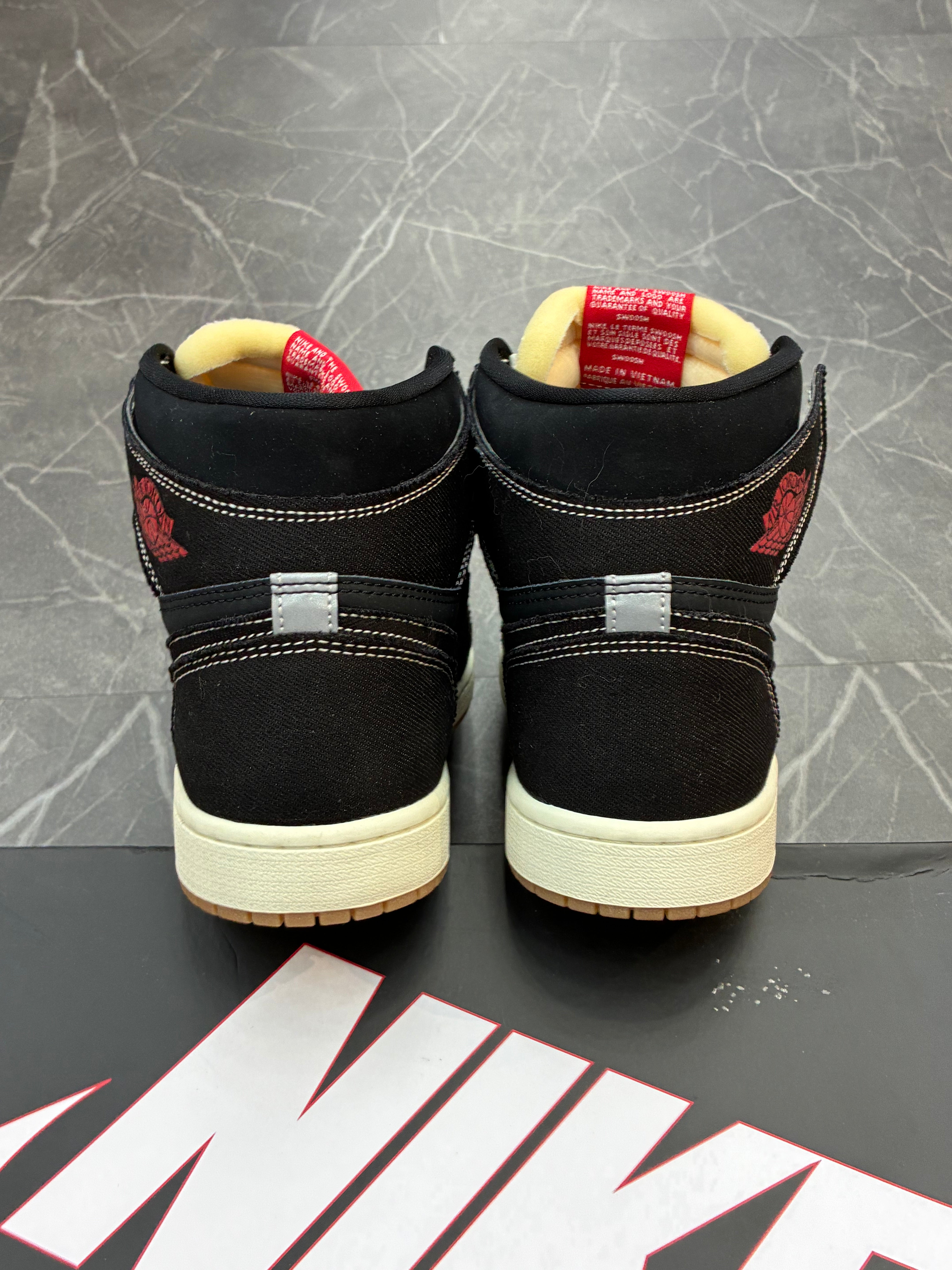 Jordan 1 High “Flight Club”