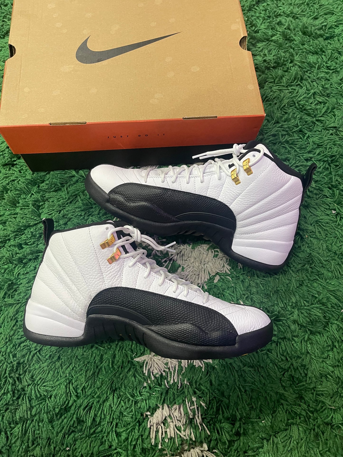 Jordan 12 “Taxi”