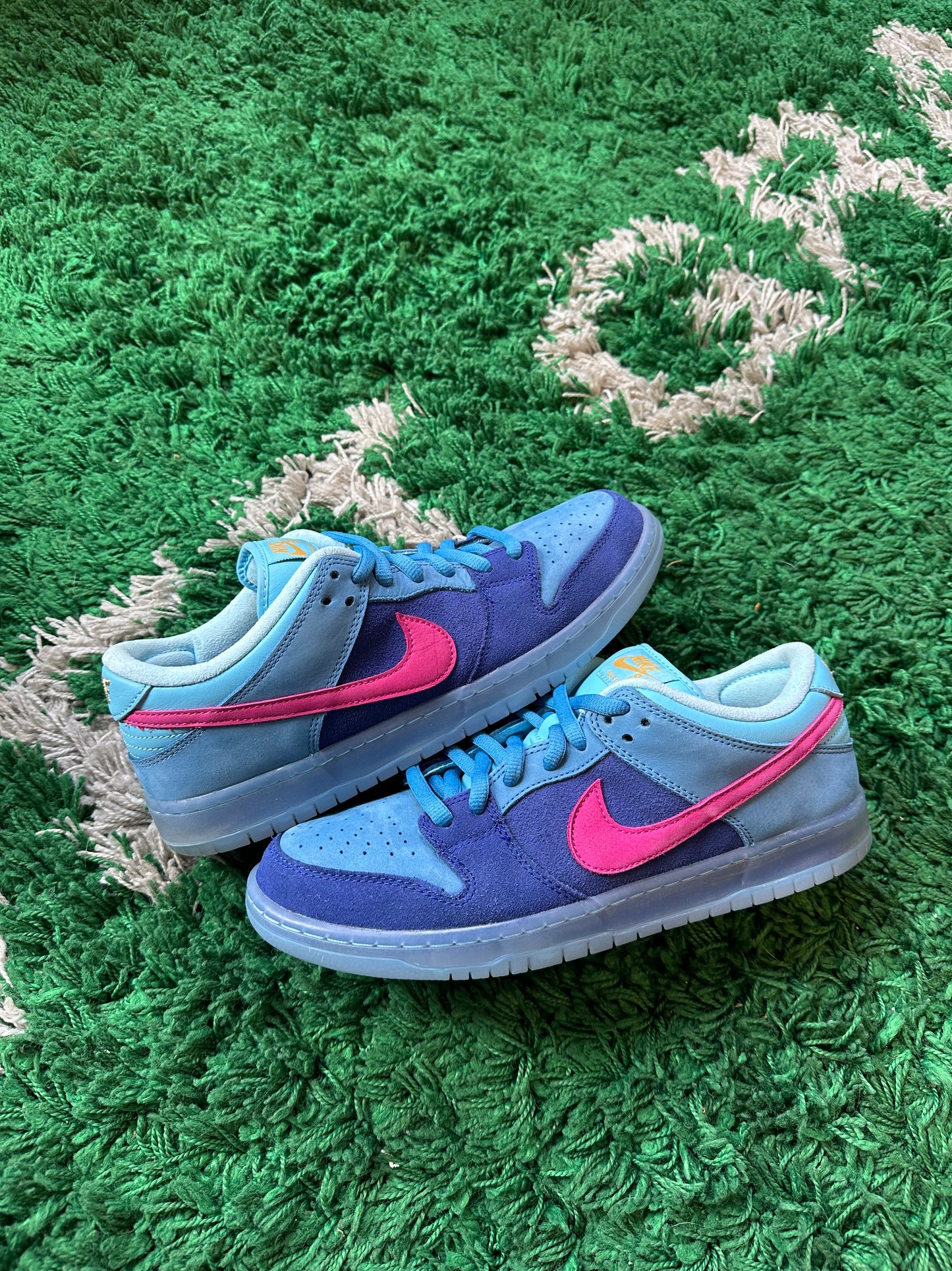 Nike SB Dunk Low “Run the Jewels”