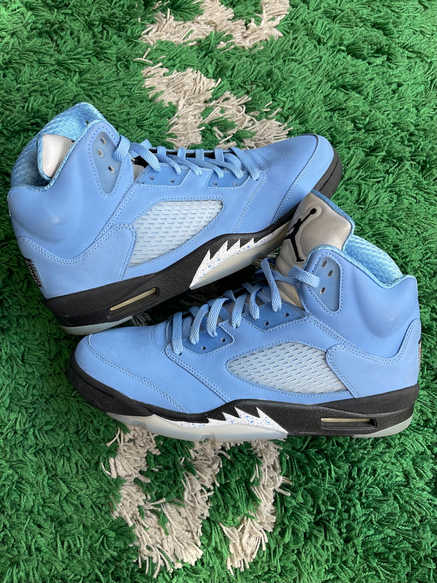 Jordan 5 “UNC”