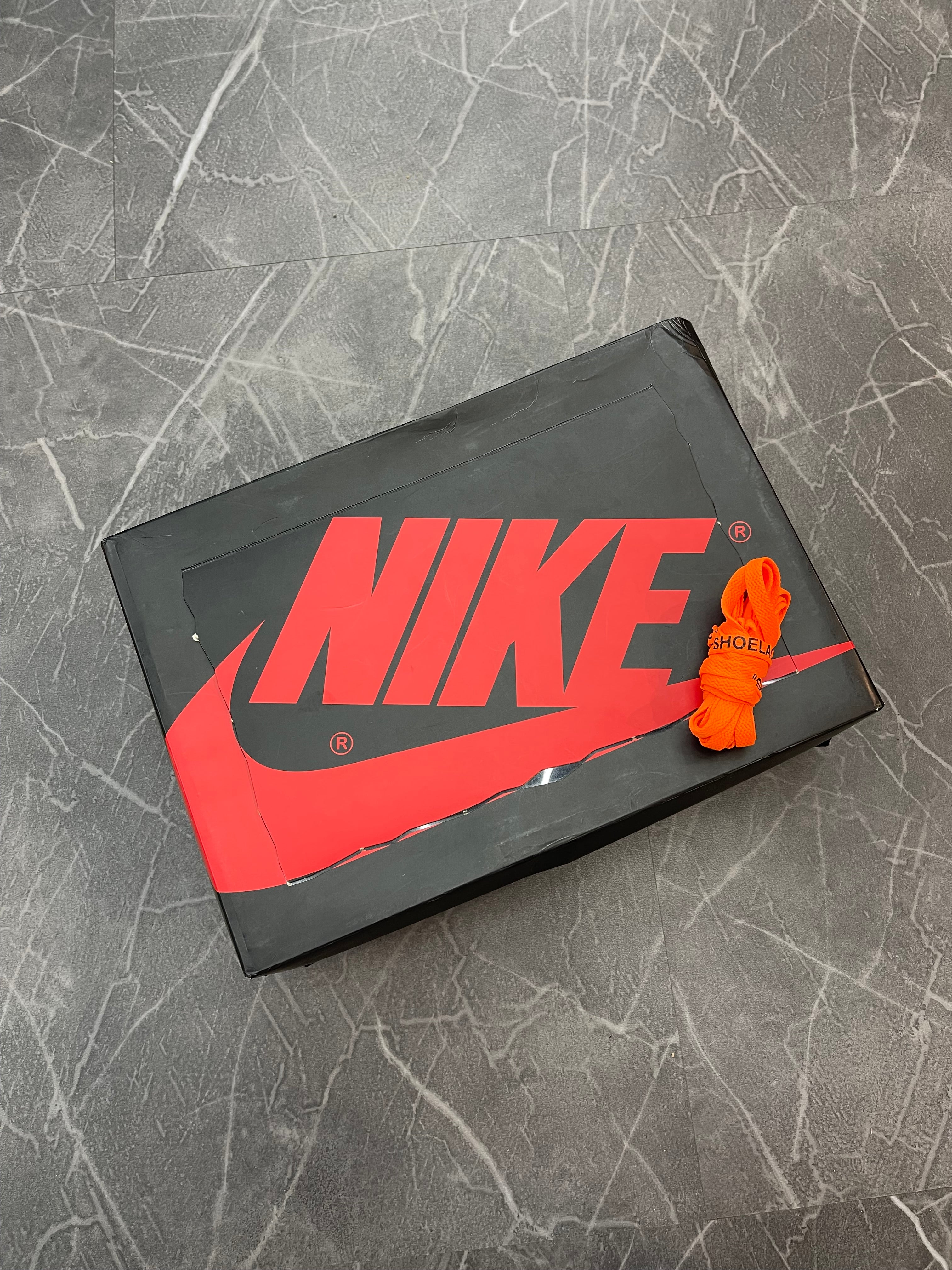 Jordan 1 High X Off White “UNC”