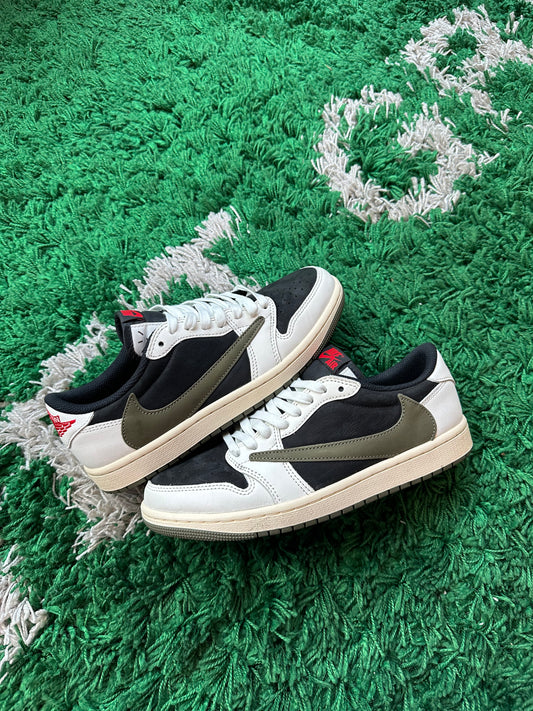 Travis Scott Jordan 1 Low “Olive”