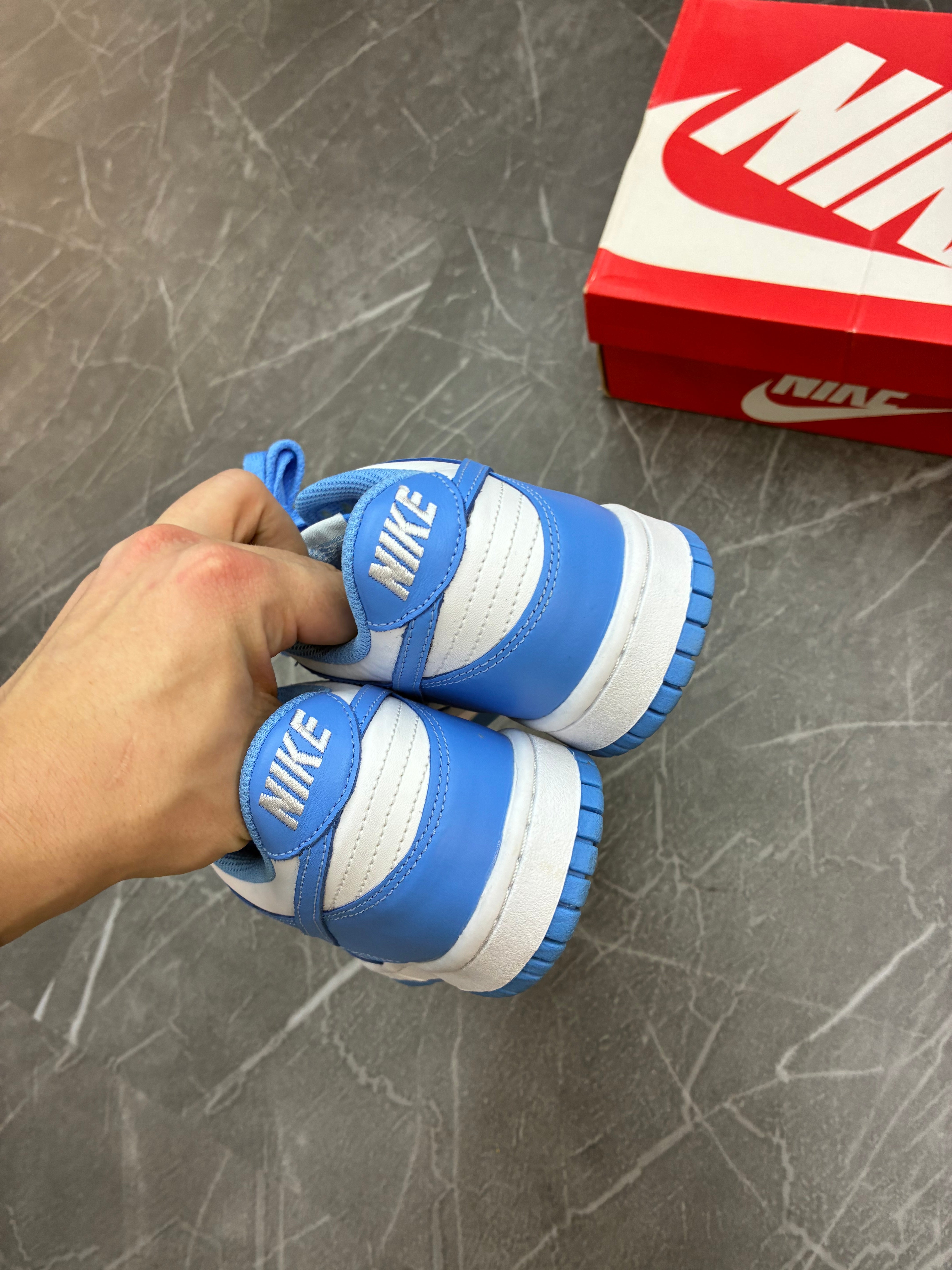 Nike Dunk Low “UNC”