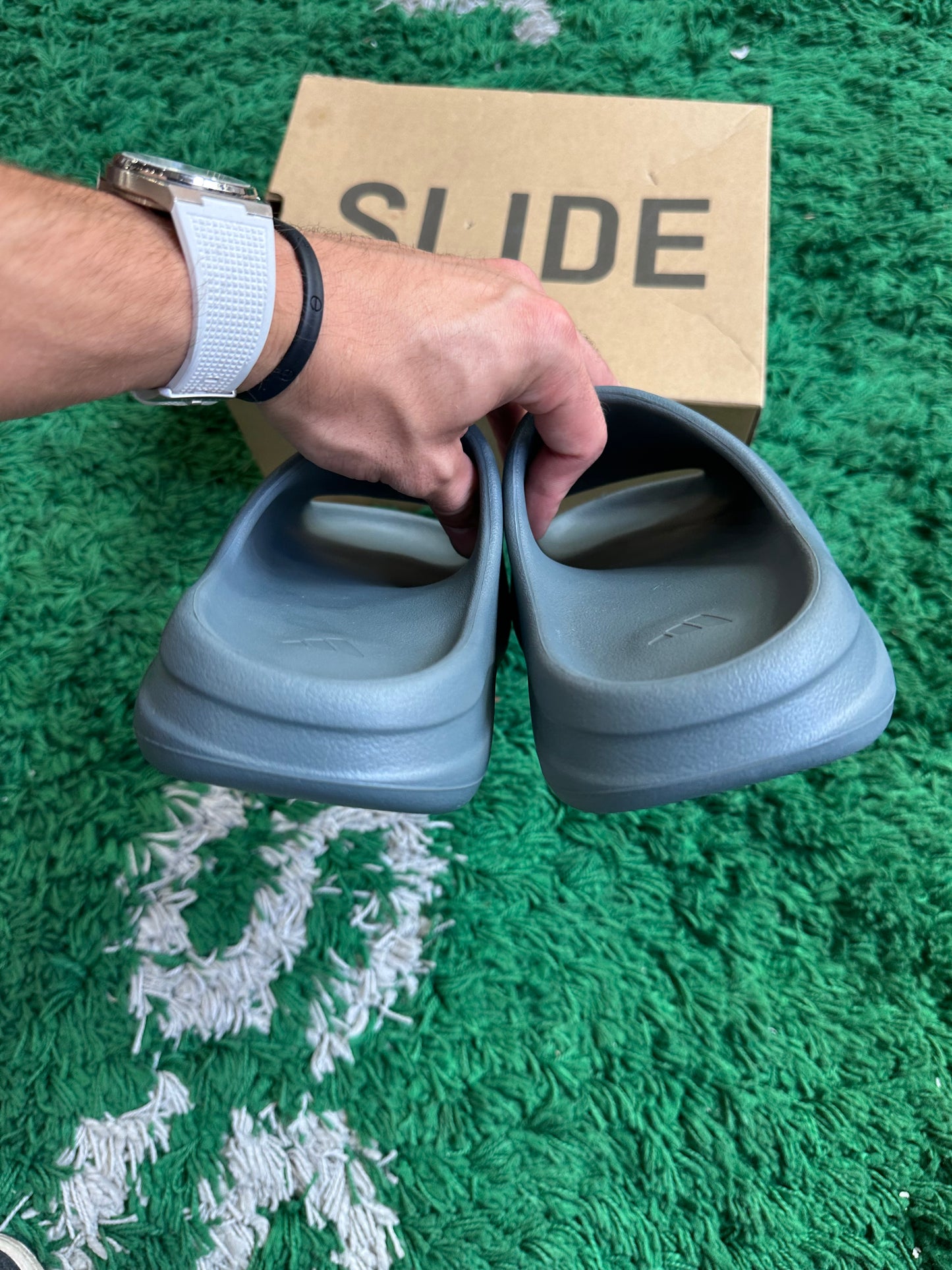 Yeezy Slide “Slate Marine”