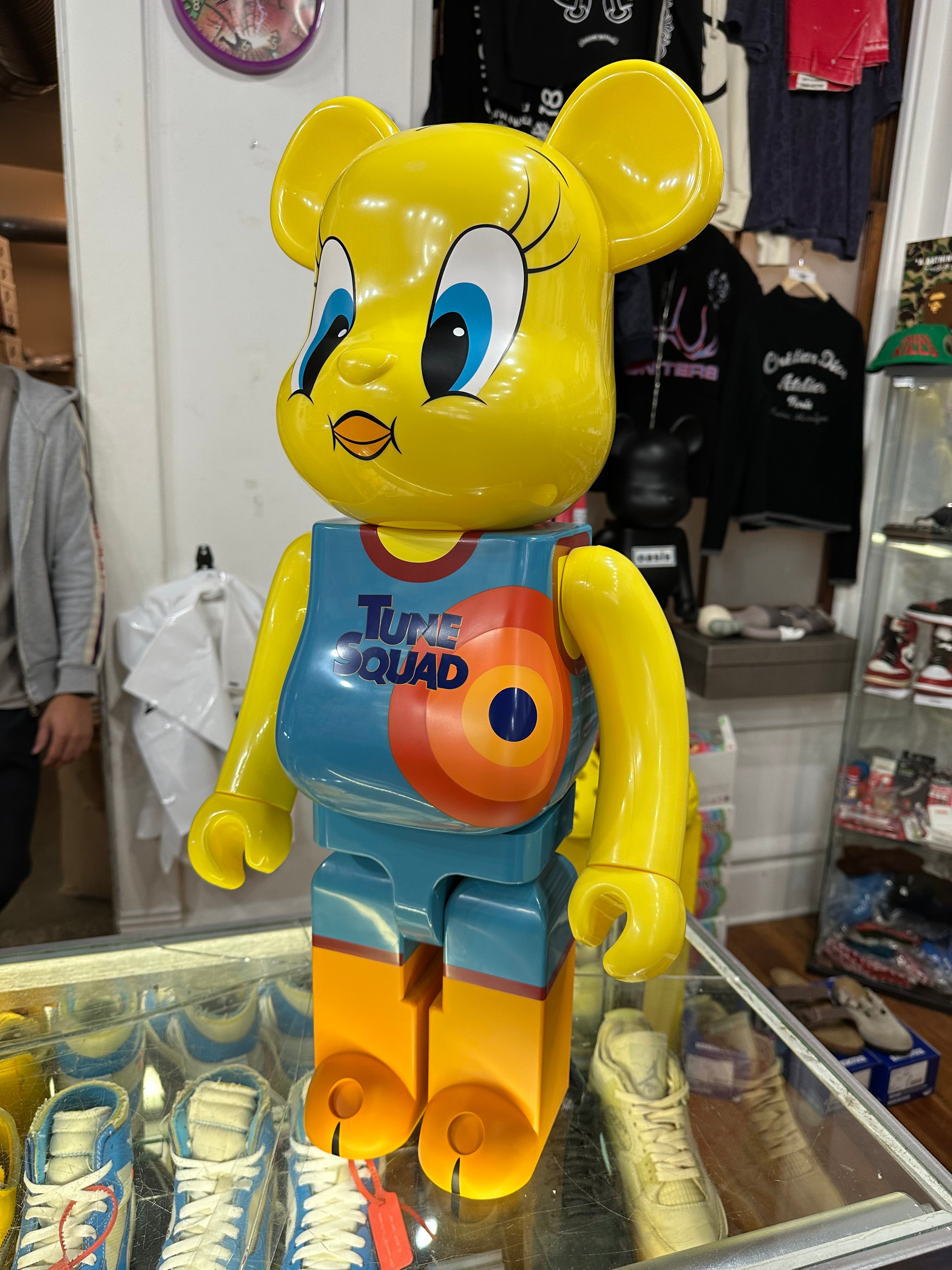 Bearbrick 1000% “Space Jam Tweety”