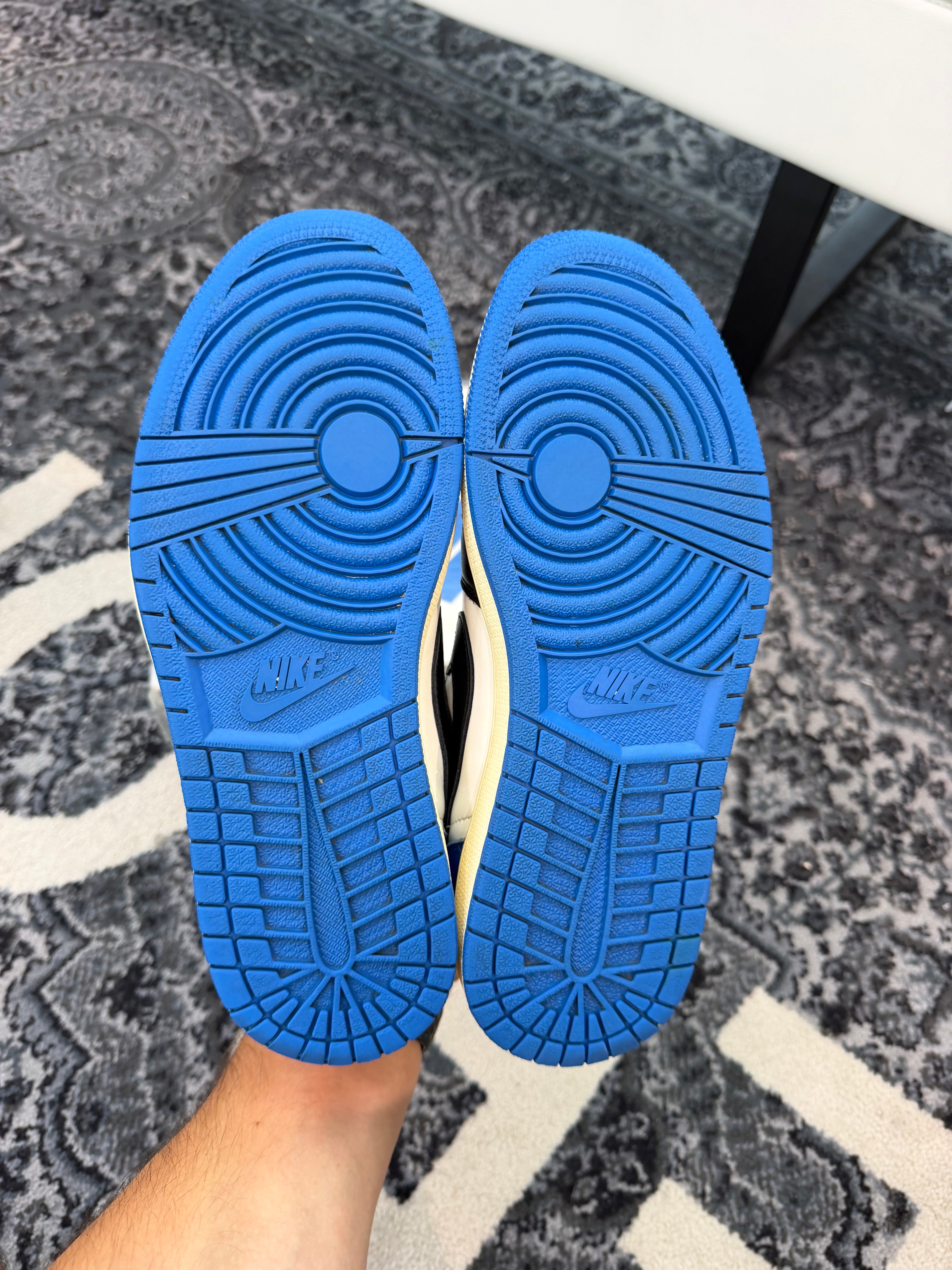 Jordan 1 Low x Travis Scott “Fragment”