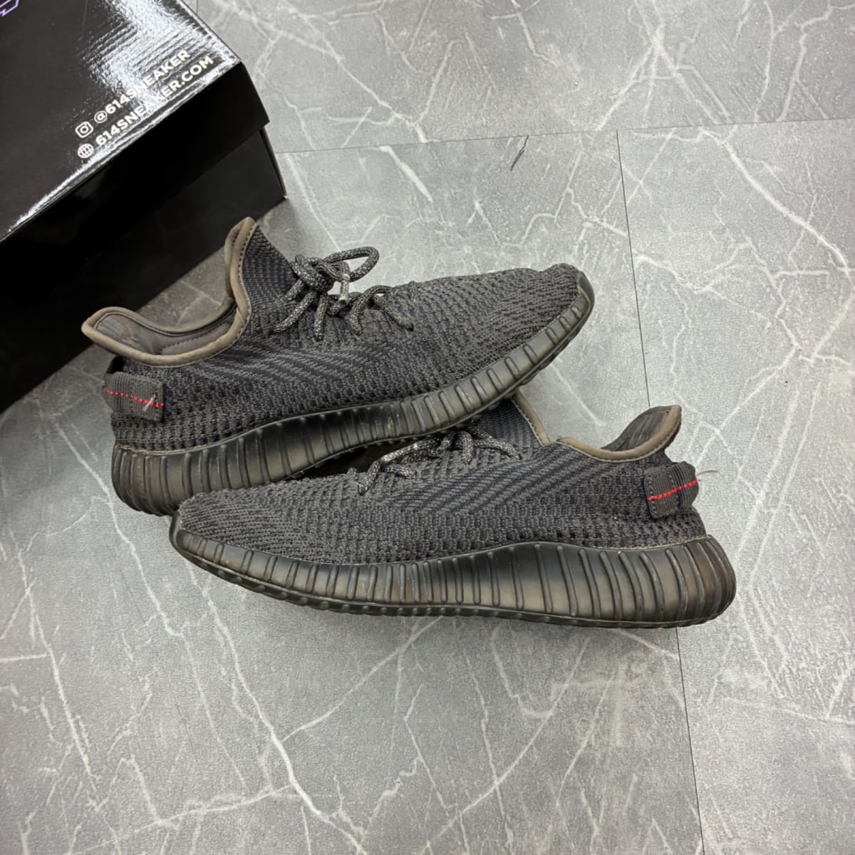 adidas Yeezy Boost 350 V2 Black (Non-Reflective) (Size 8) (Moderately Worn)