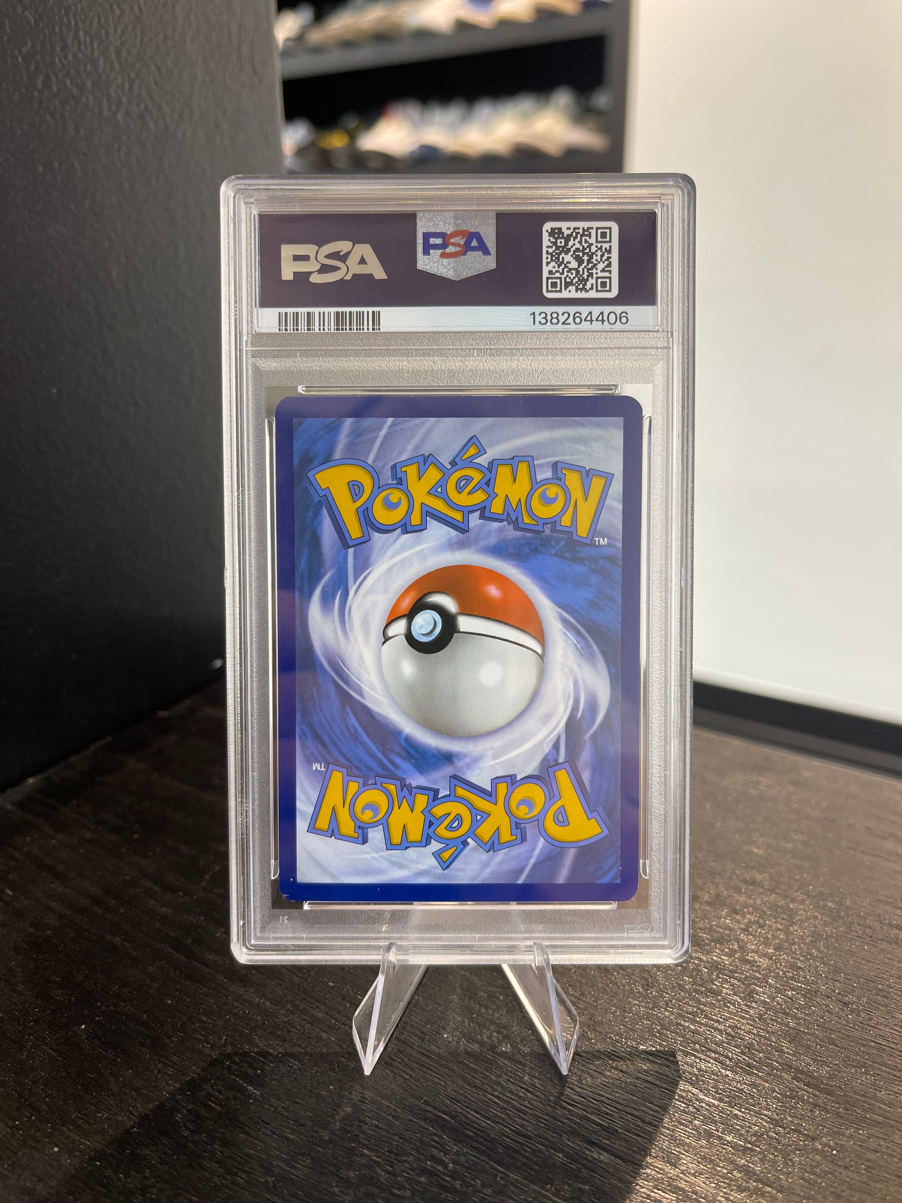 Roaring Bolt ex #166 (PSA 8)
