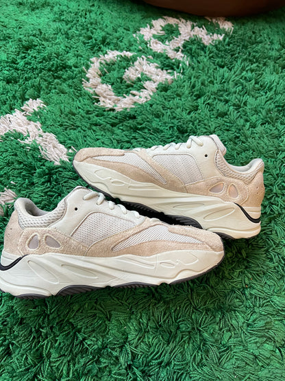 Yeezy 700 “Salt”