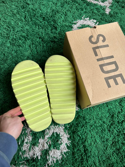 Yeezy Slide “Green Glow”